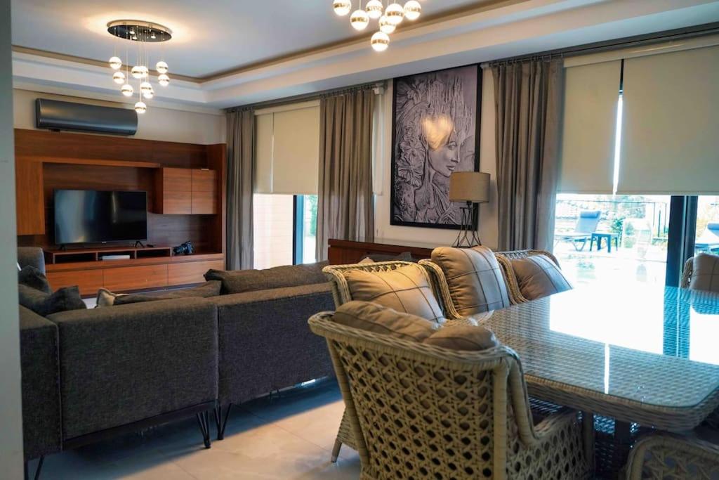 Photo 29