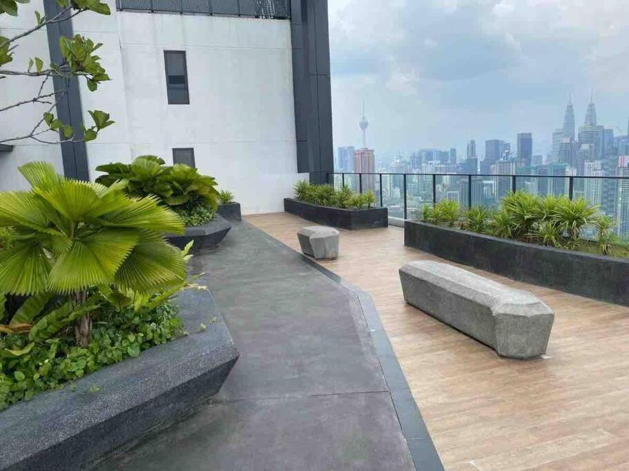 Continew Residence KL Pudu 2R1B / 6pax / IKEA MyTown