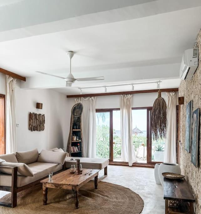 Villa Upendo with pool, Zanzibar