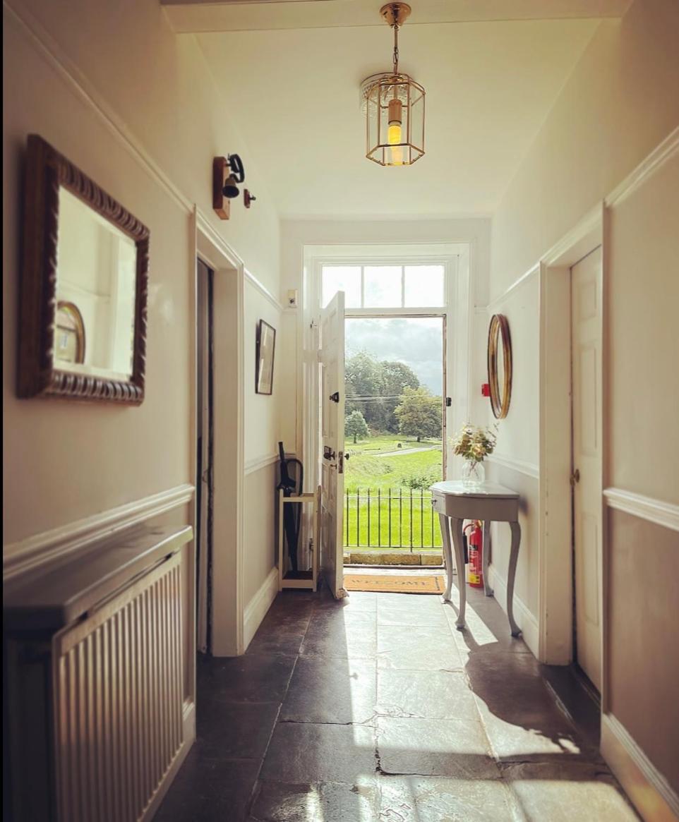 Burnley House Bed & Breakfast