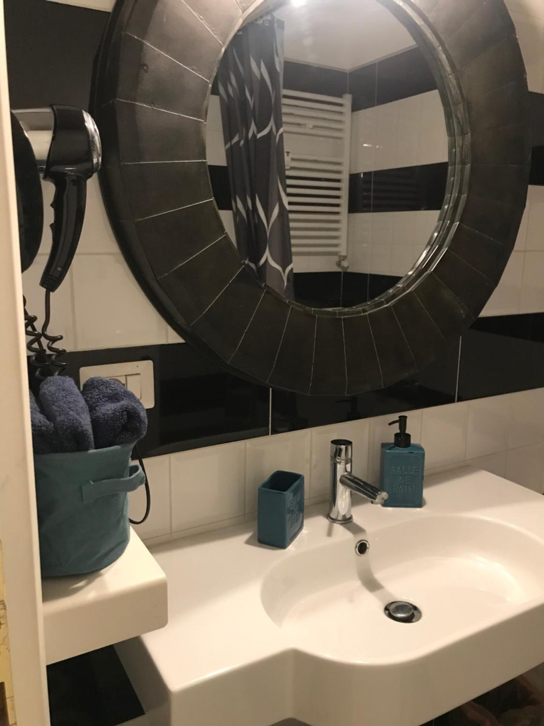 Ai Senatori en Rome — bathroom