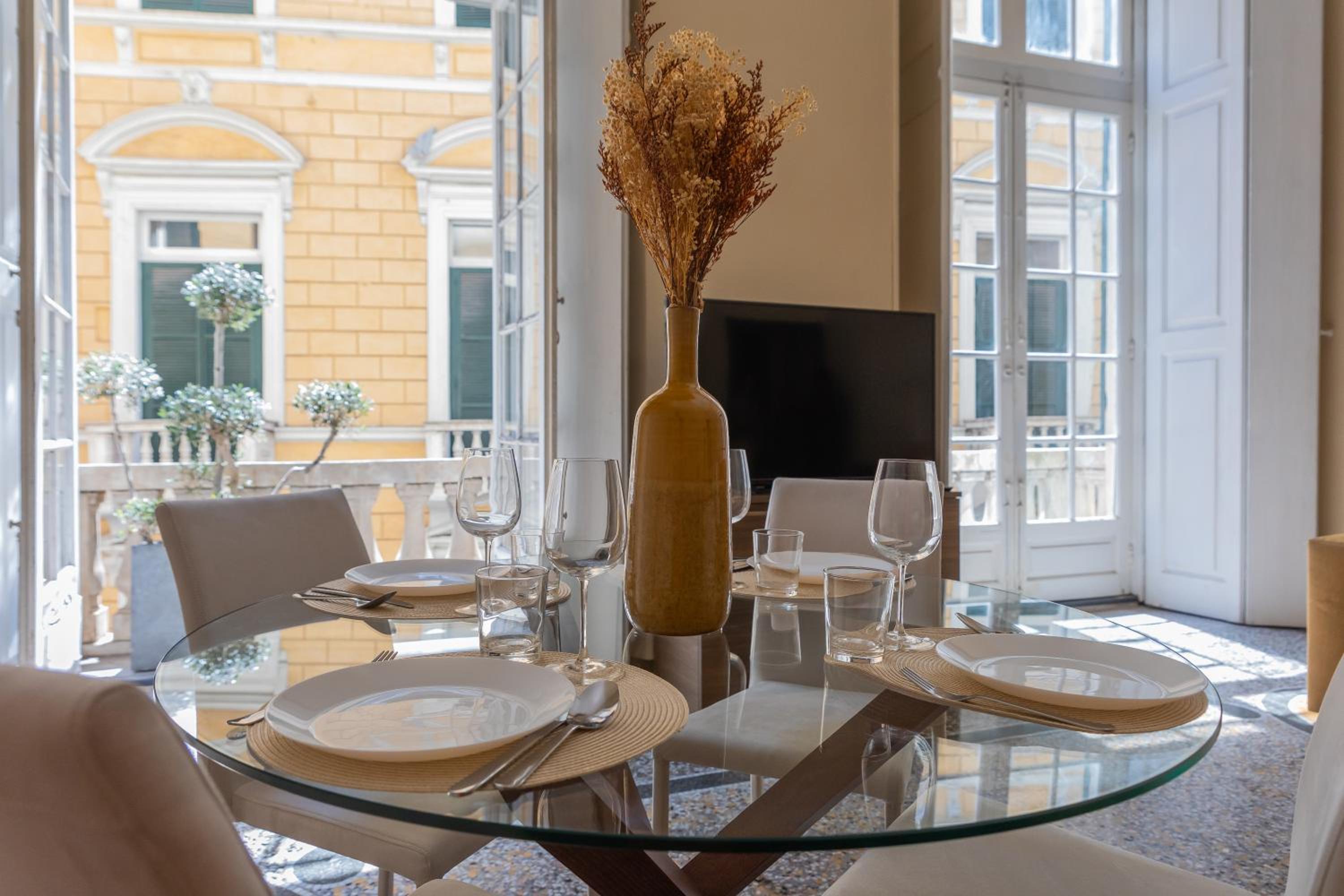 dining