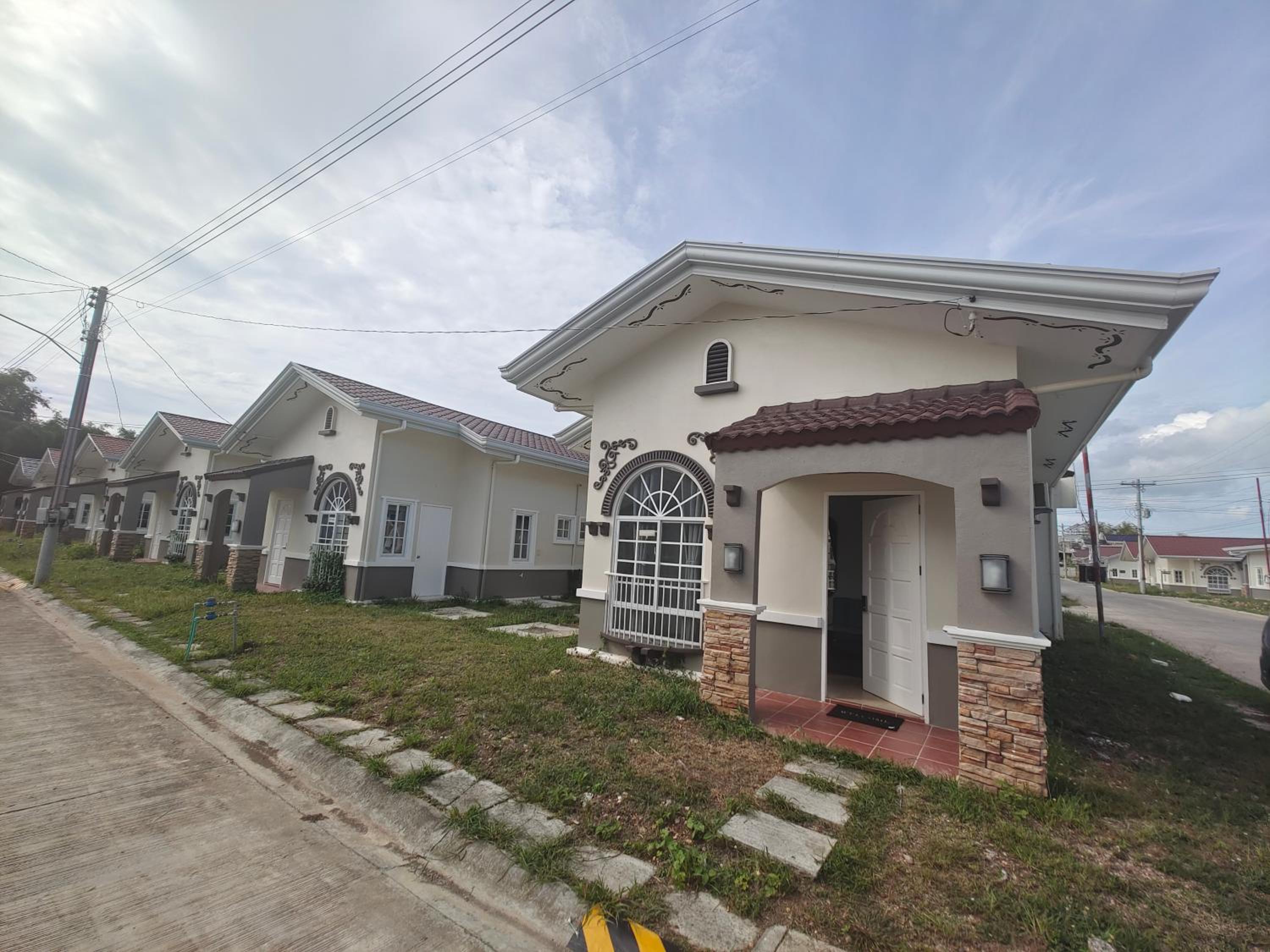 Best inn Royal Palms Tres Bohol 1351(Alona Beach)