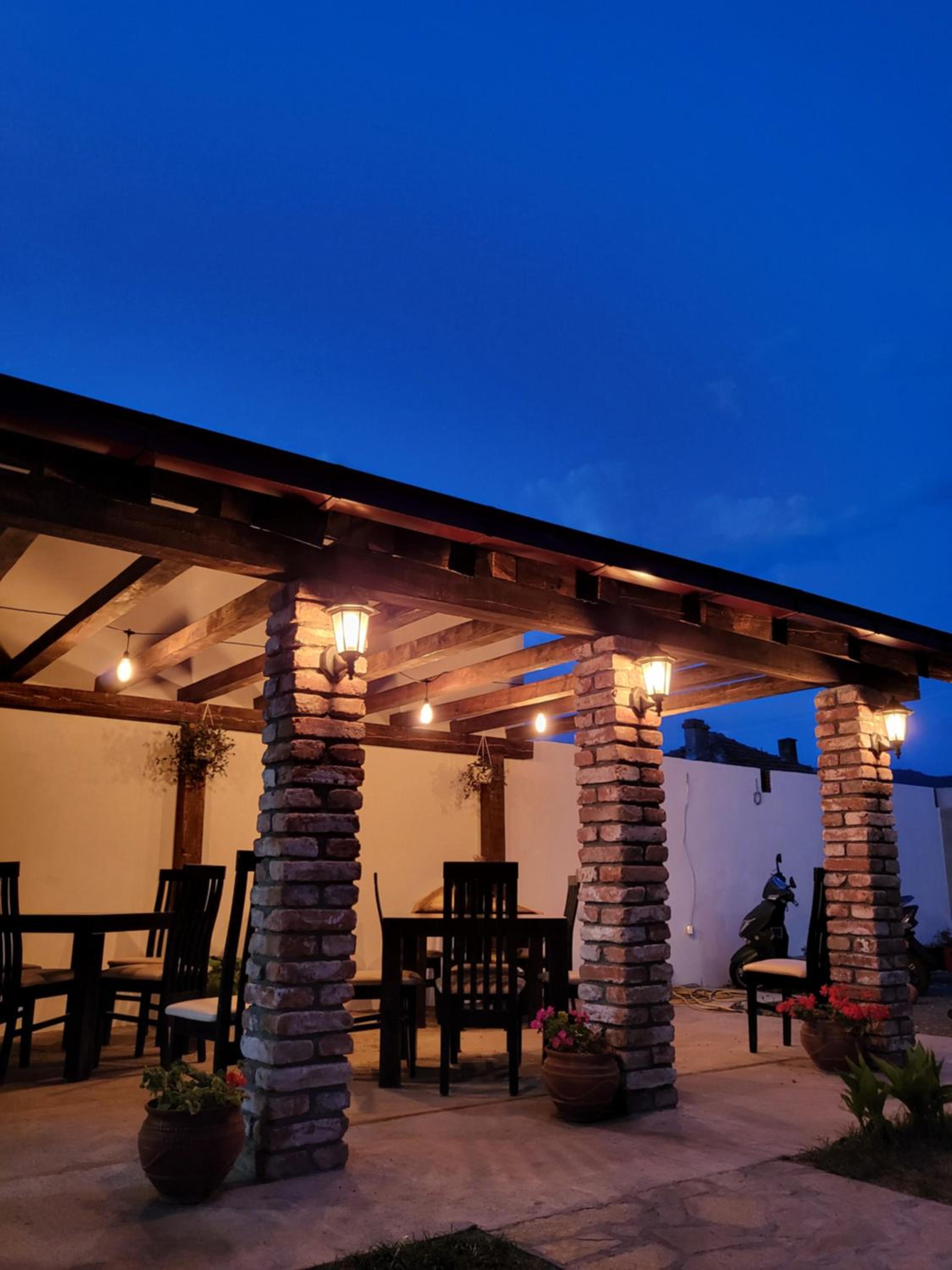 Belov Rooms and Apartments