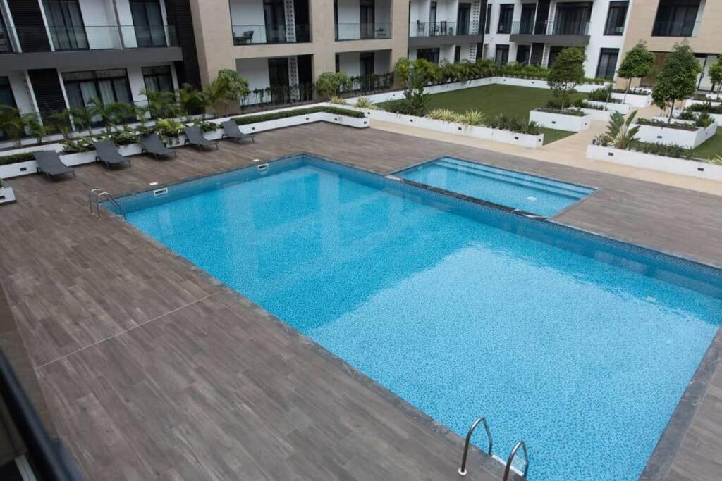 Avery 2 Studio @Embassy Gardens view 4