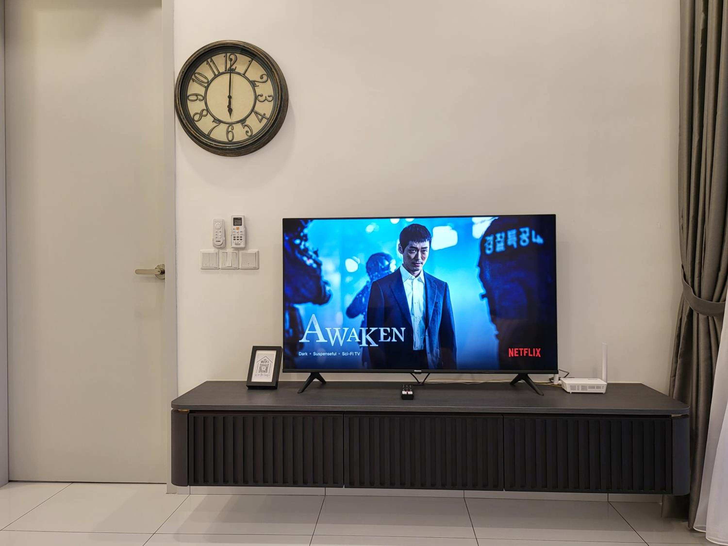 Sky Trees at AEON Bukit Indah with Netflix and Wifi