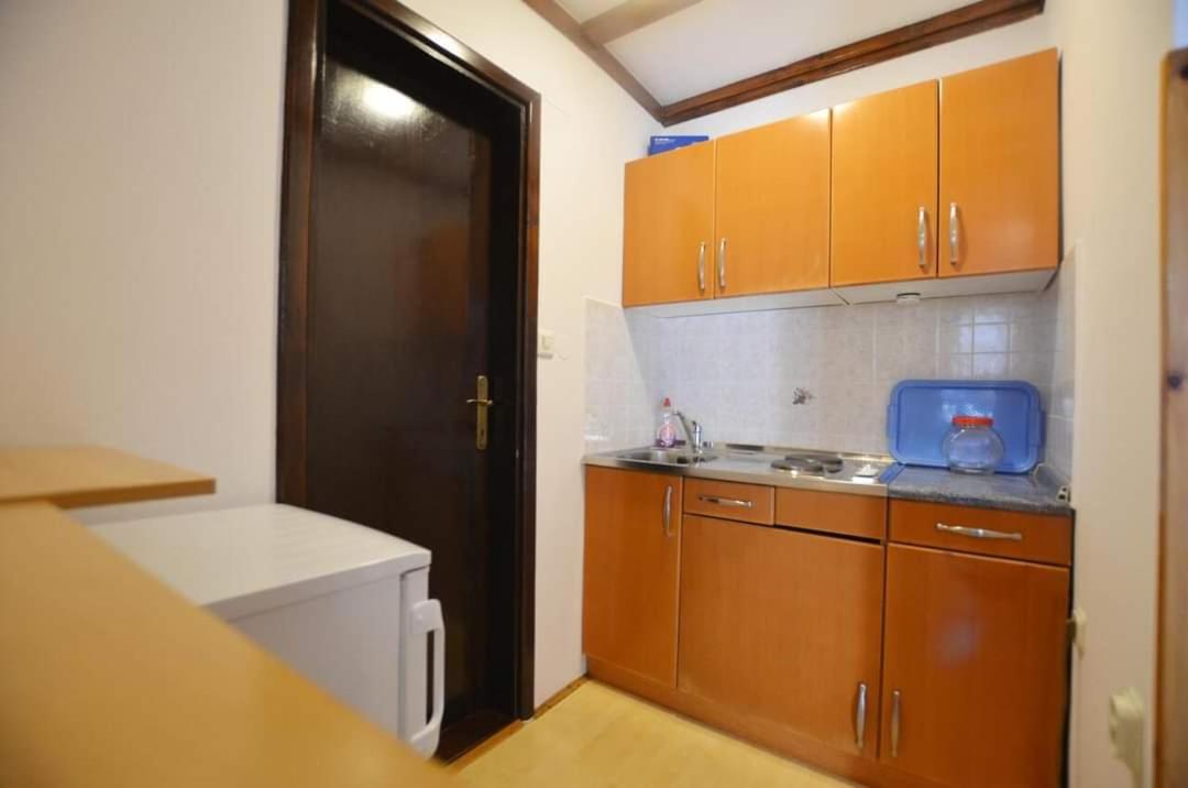 Tony apartments