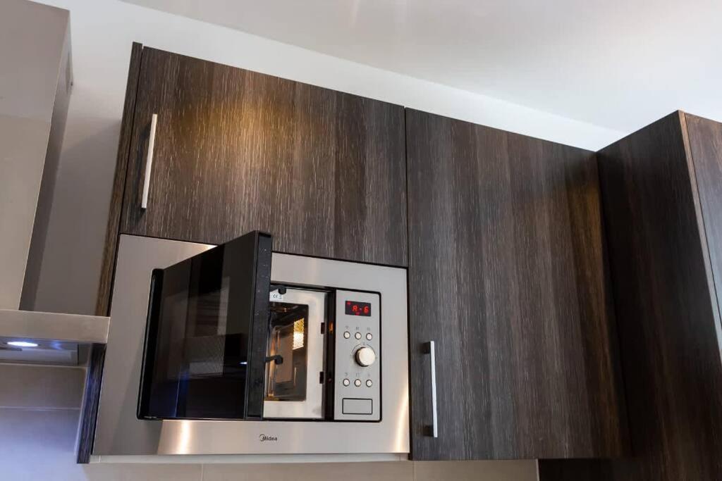 Big Beautiful Suite @ Embassy Gardens, Cantonments view 5