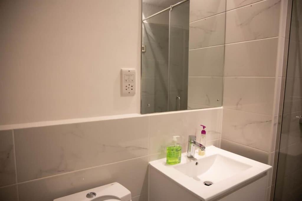 Cantonments Beautiful 2 Bedroom Apartment view 3