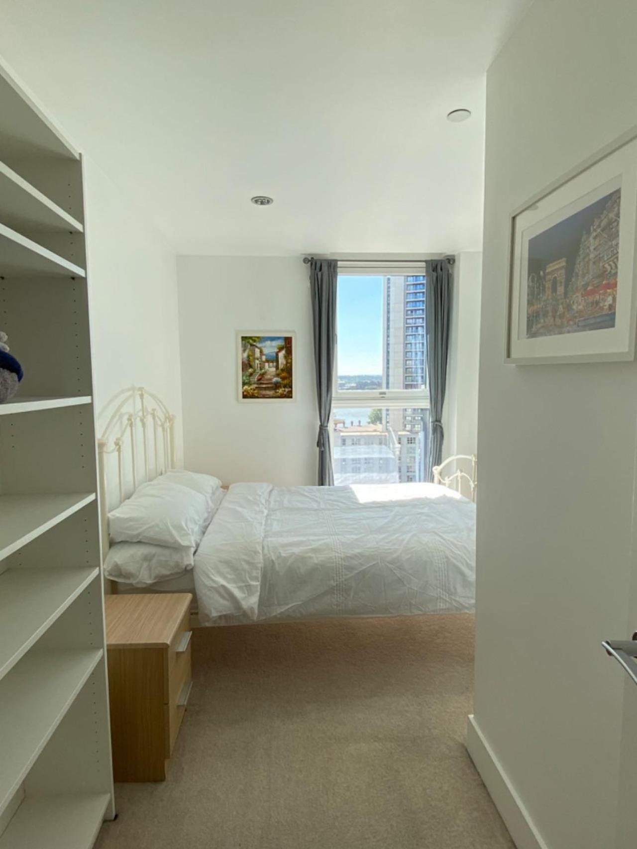 Morden 2bed2bath London Zone2 City/River View Home