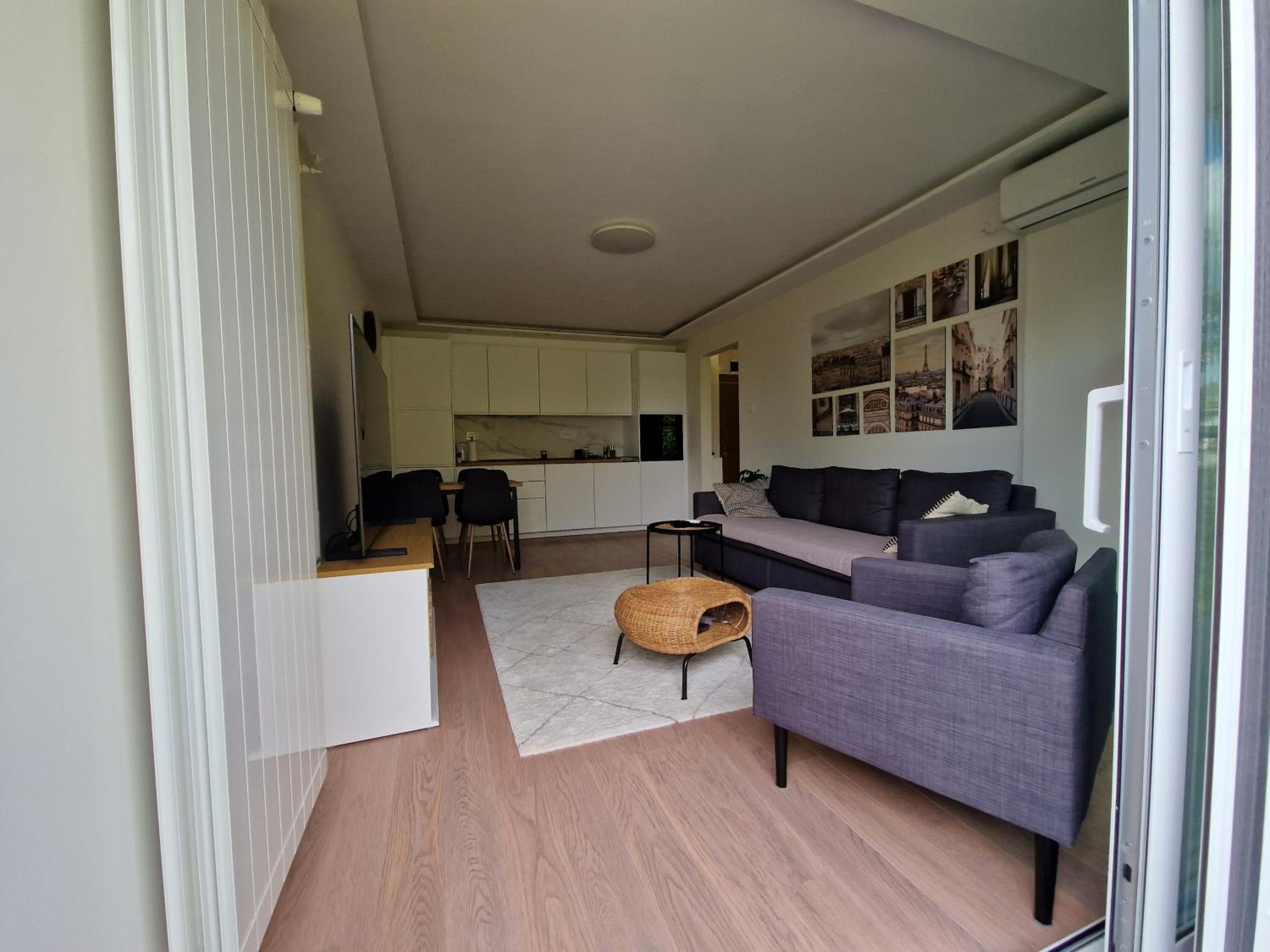 Royal apartment Sava river Blok 70 view 4