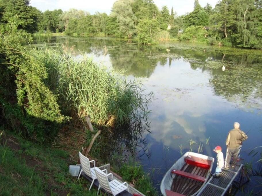 Ferienhaus mit Wintergarten am See (Angelparadies)