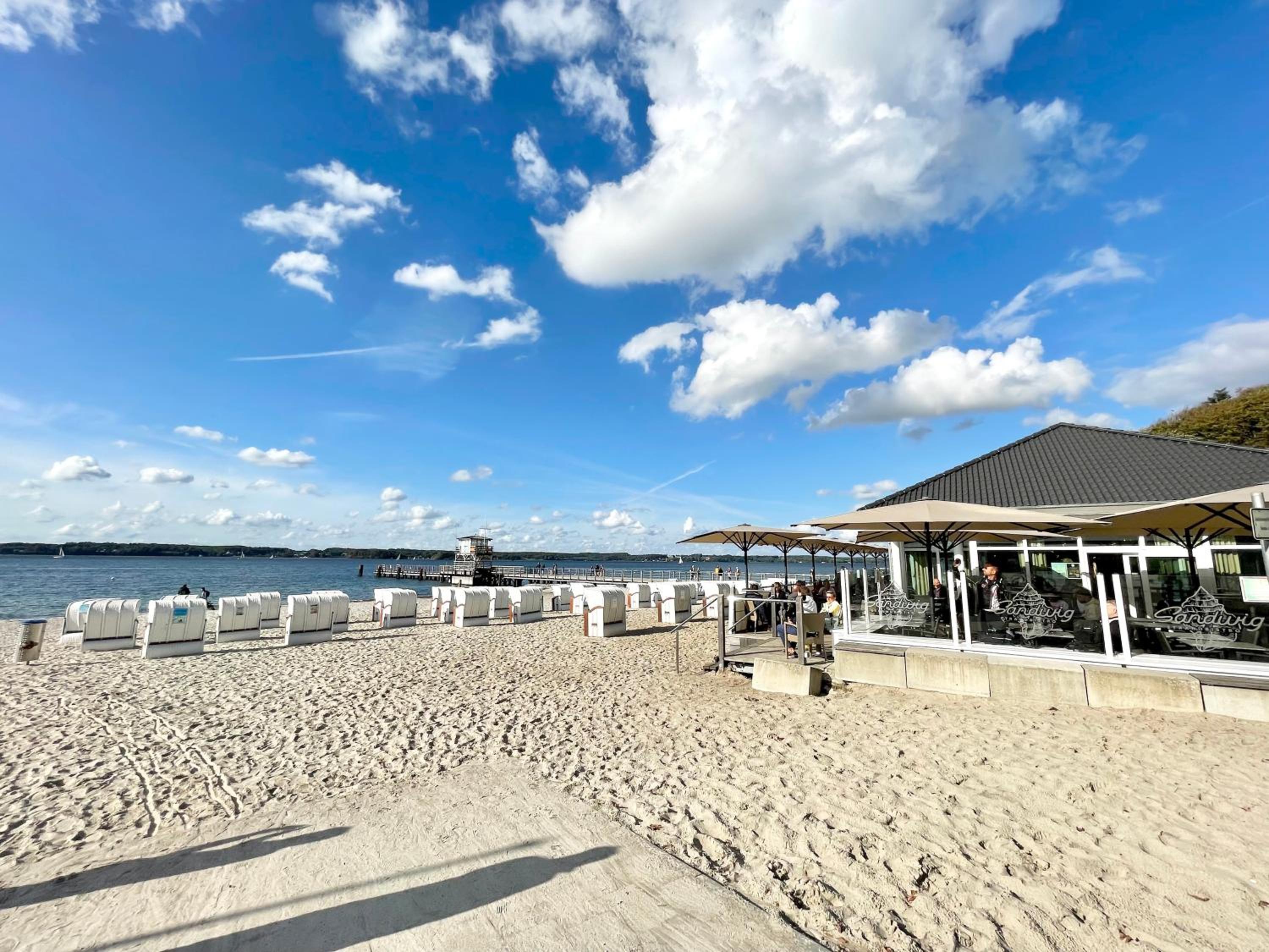 Gemütliche 3-Zimmer Wohnung mit Kamin und Parklatz, Nähe Ostsee Strand