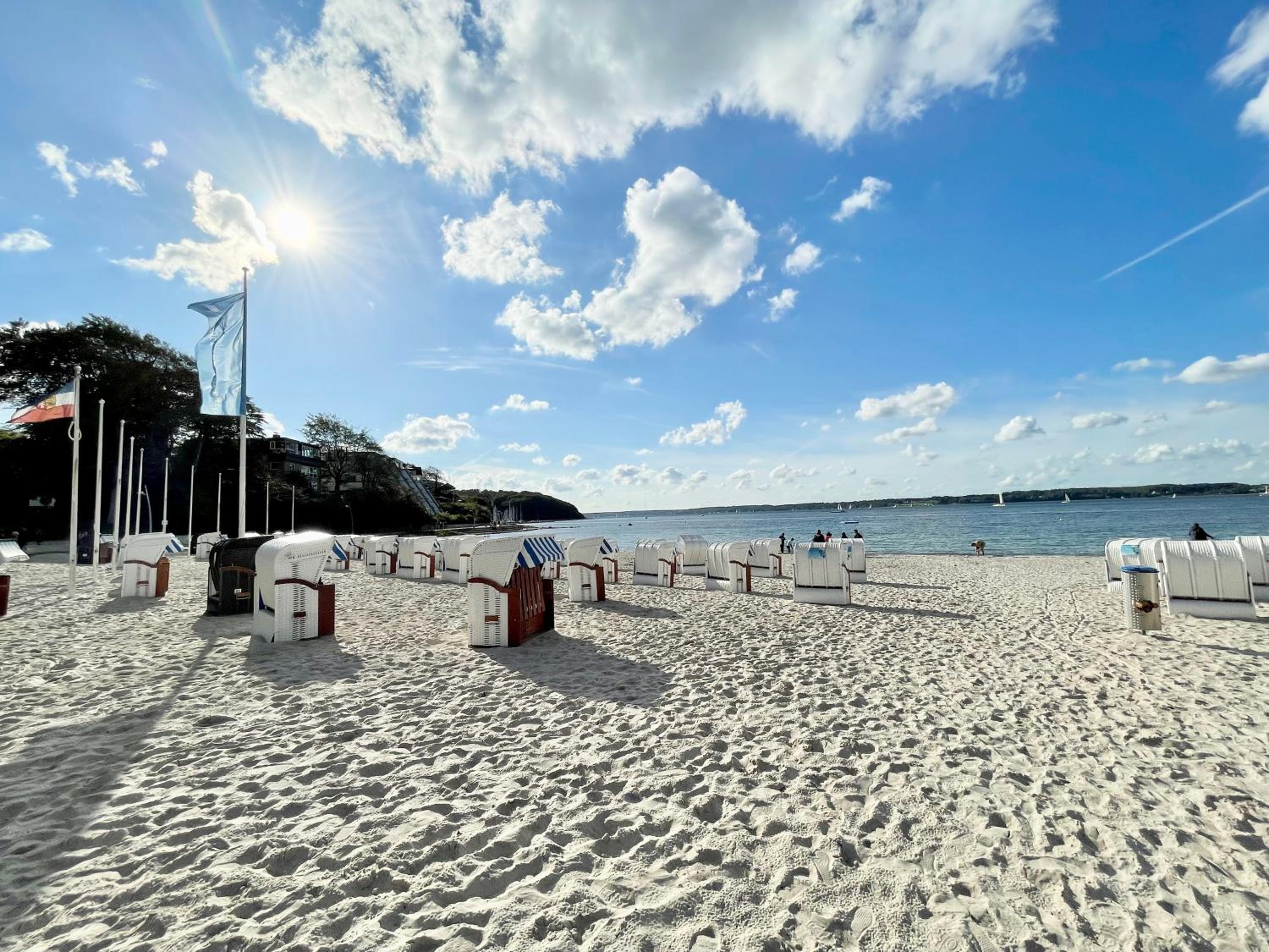 Gemütliche 3-Zimmer Wohnung mit Kamin und Parklatz, Nähe Ostsee Strand