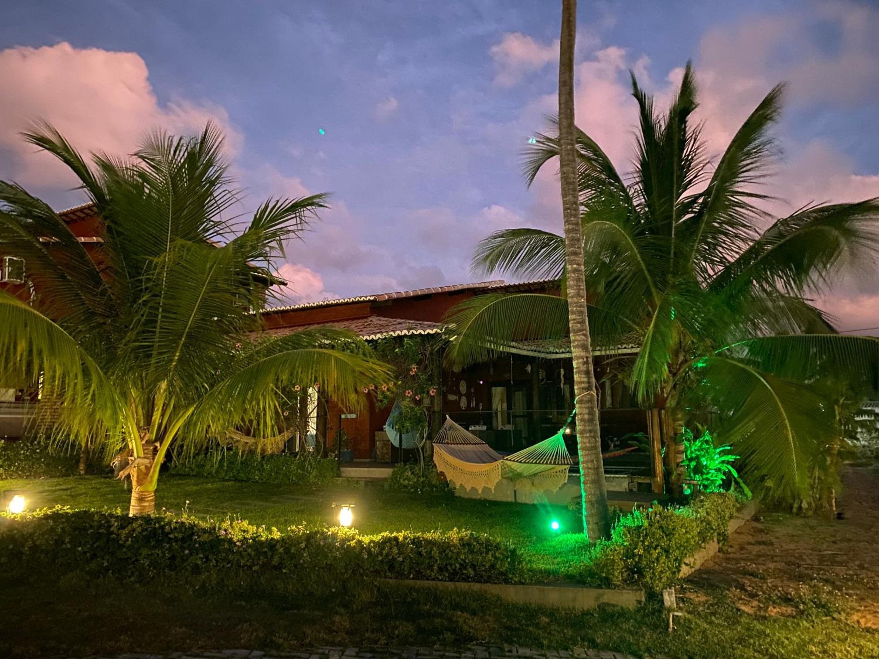 São Miguel do Gostoso RN Casa em Condomínio Piscina Churrasqueira privativas frente ao Mar