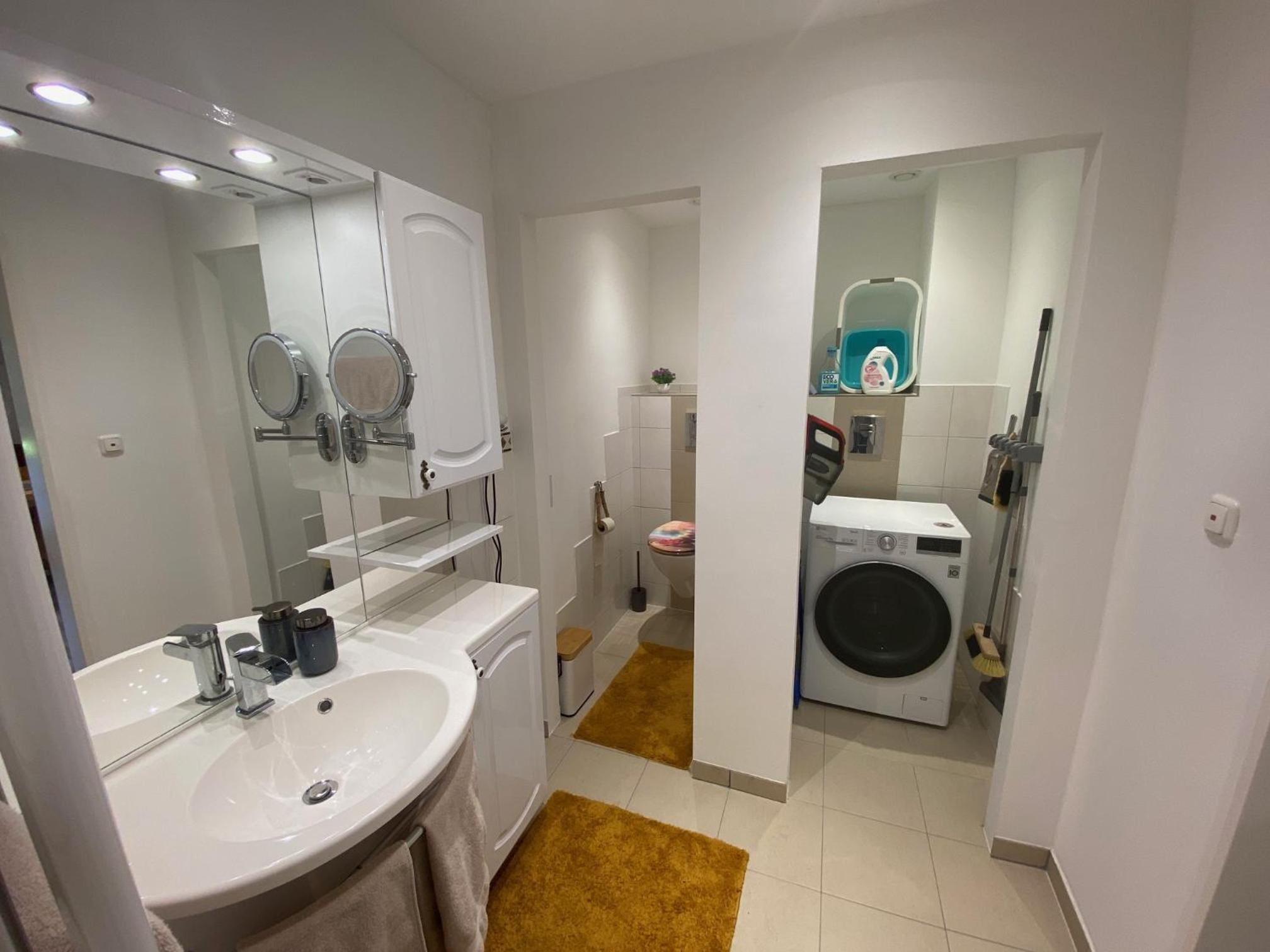 Ferienwohnung Gulfhaus, mit Sauna und großem Garten