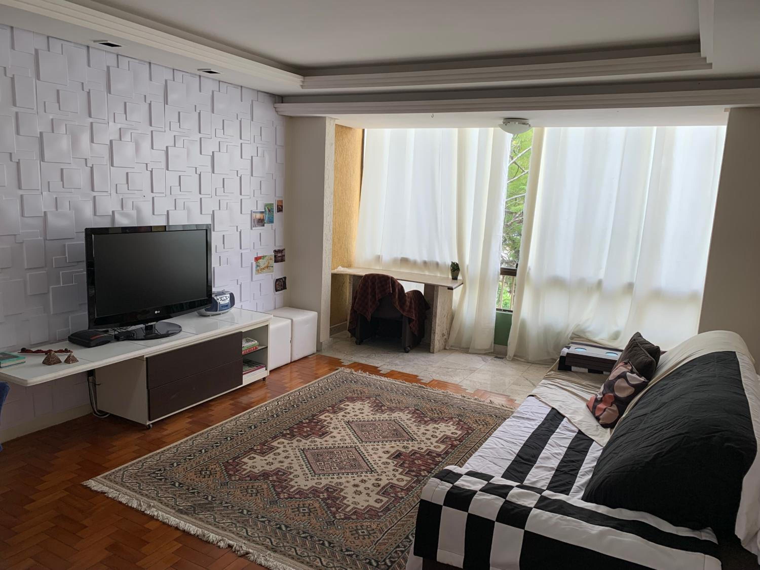 Apto aconchegante com 3 dormitorios bem localizado