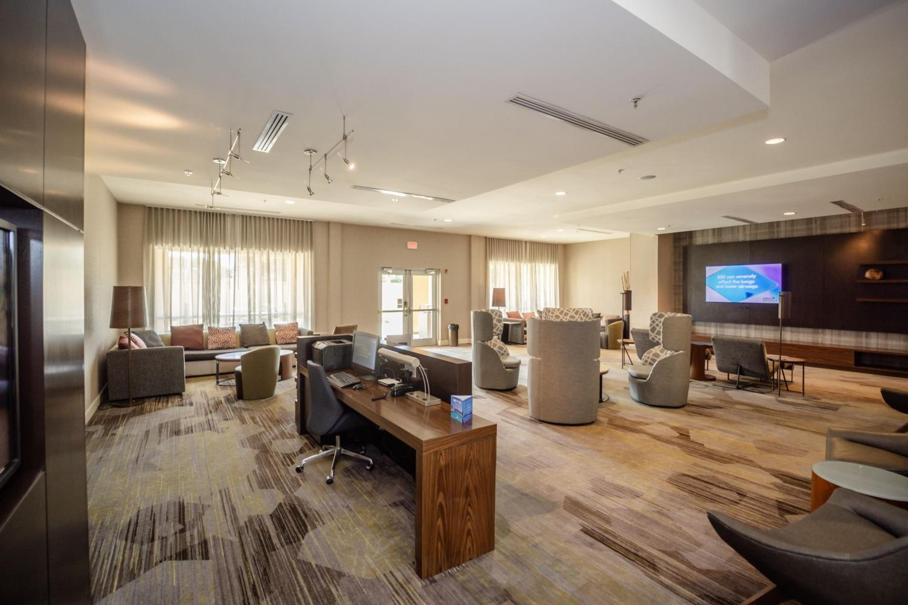 Somerset Vacations - Courtyard by Marriott Somerset - Property Image 5