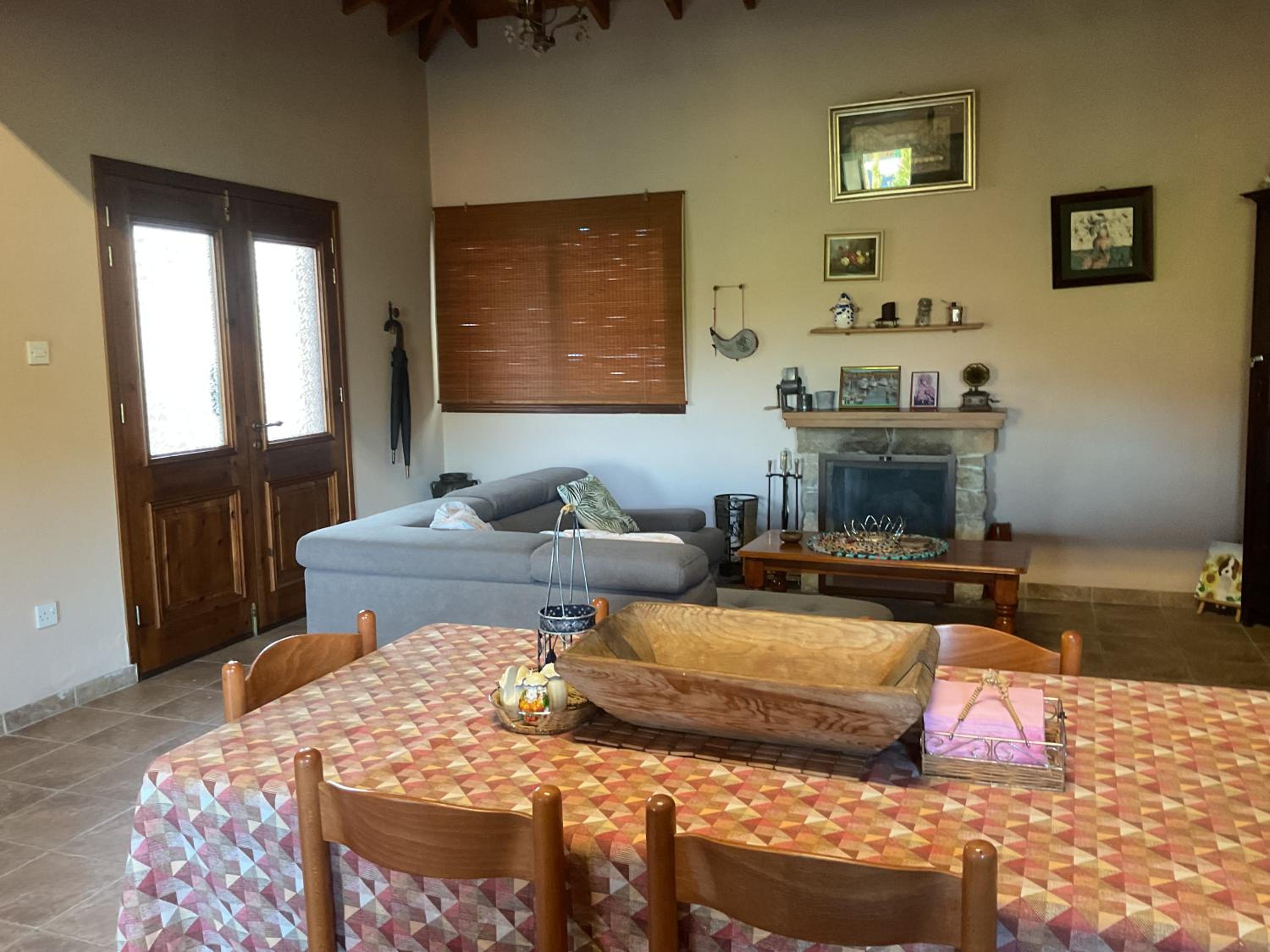 Evie's House Arakapas