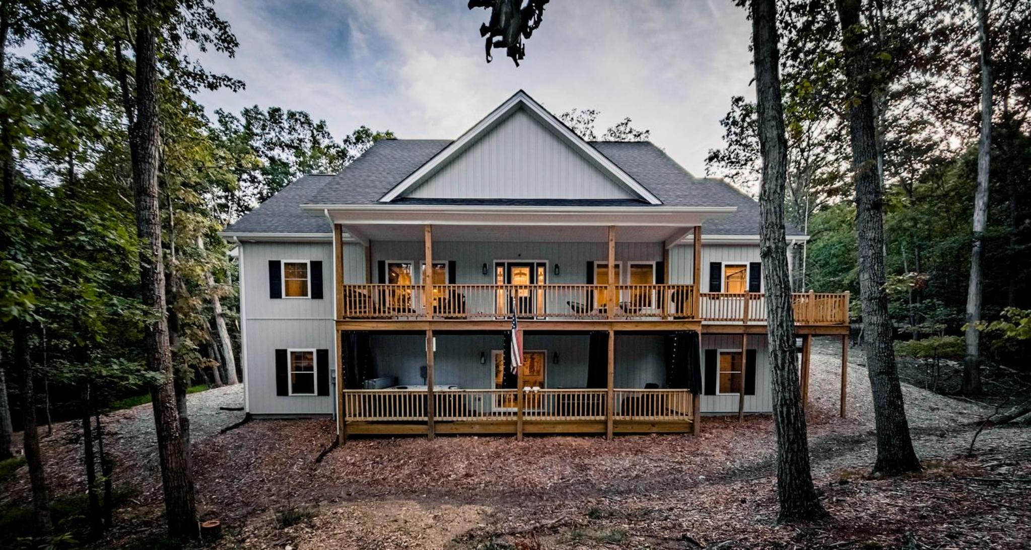 Hotel Escape - Family Fun - Theater - Hot Tub - Arcade