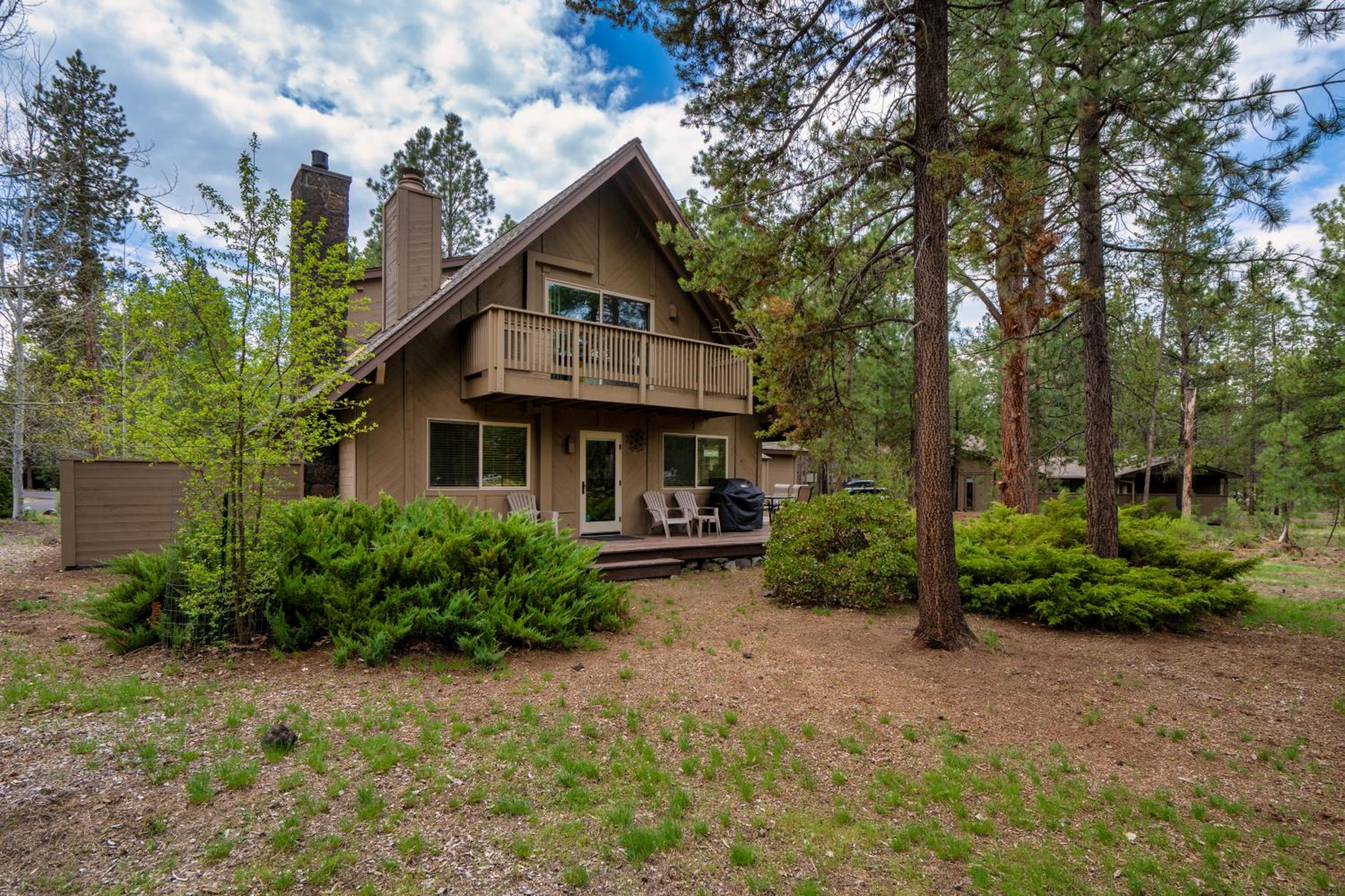 Walk to the Village, Hot Tub, SHARC pass, AC, Games, Bikes, Grill, Pet-Friendly view 3