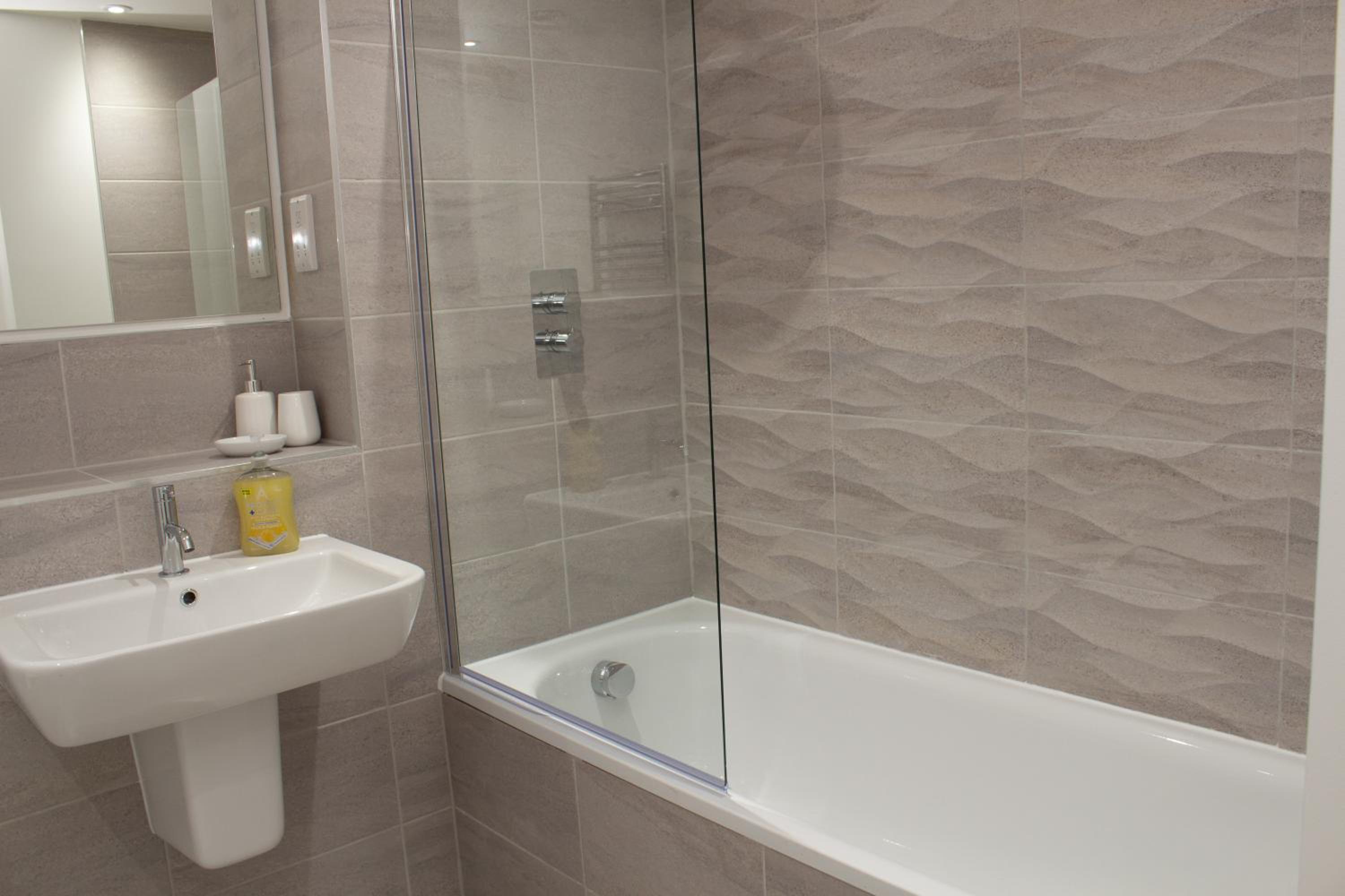 Dashing 1BR Penthouse near MCR Stadiums