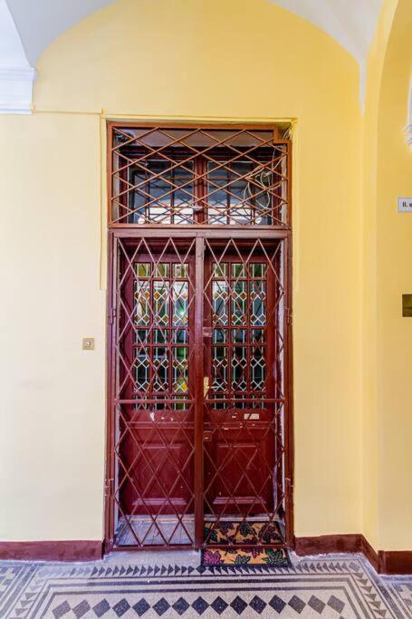Oktogon Central Spacious AC Balcony view 2