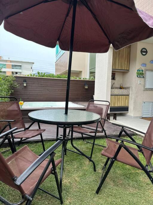 Apto da Felicidade - com jacuzzi e jardim privativo