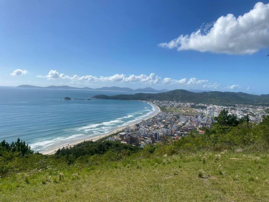 Apto da Felicidade - com jacuzzi e jardim privativo