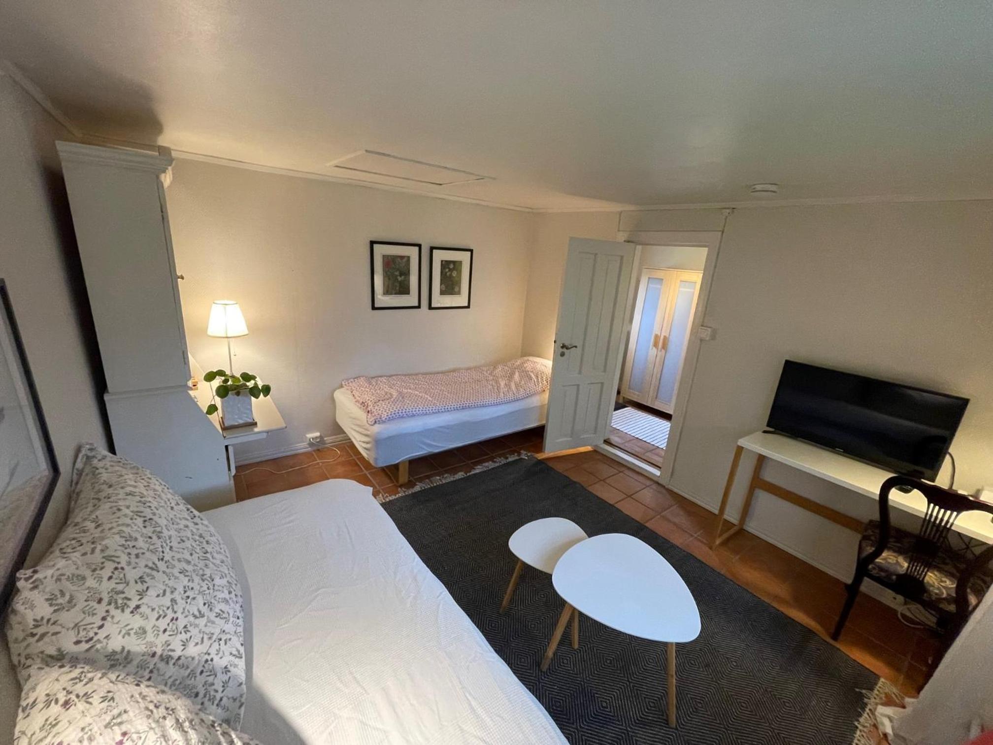 Apartament with access to garden, central, quiet and with free parking view 3