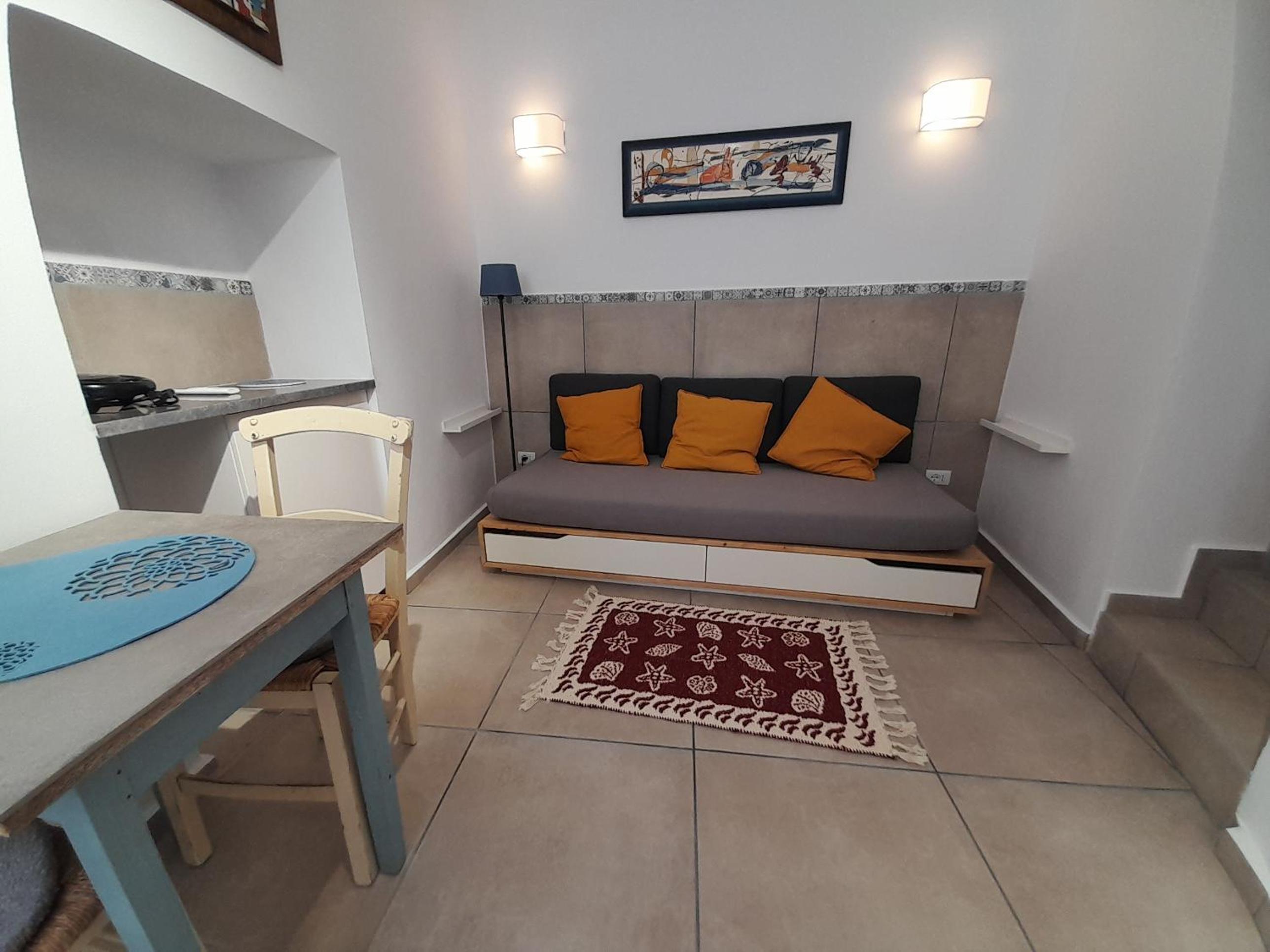 LILIUM HOUSE PALEKASTRO