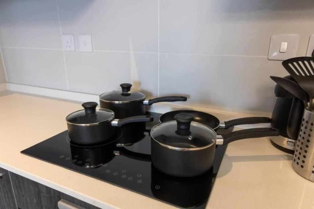 Lennox Beautiful 2 Bed view 4