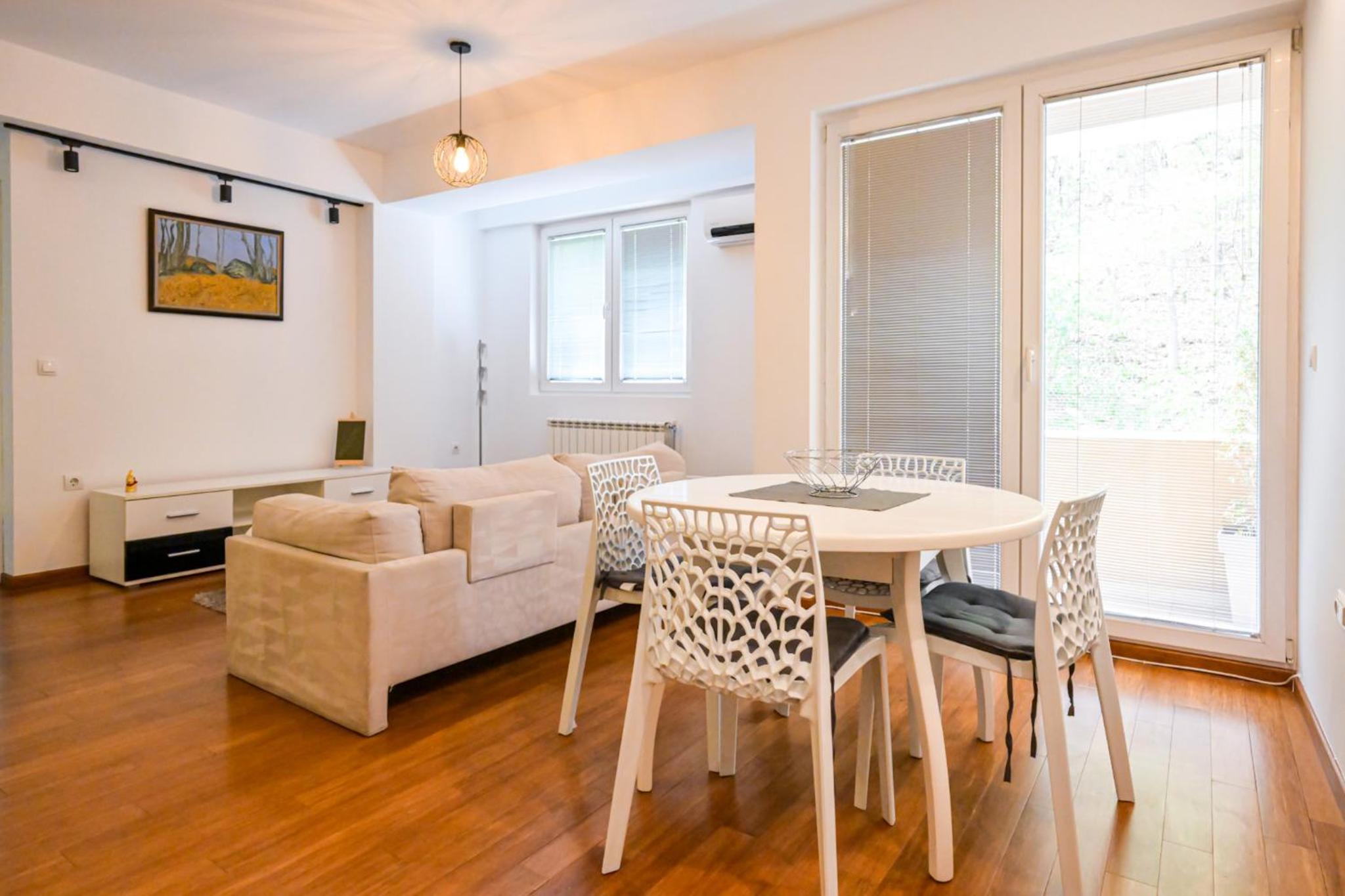 SKozy Apartment