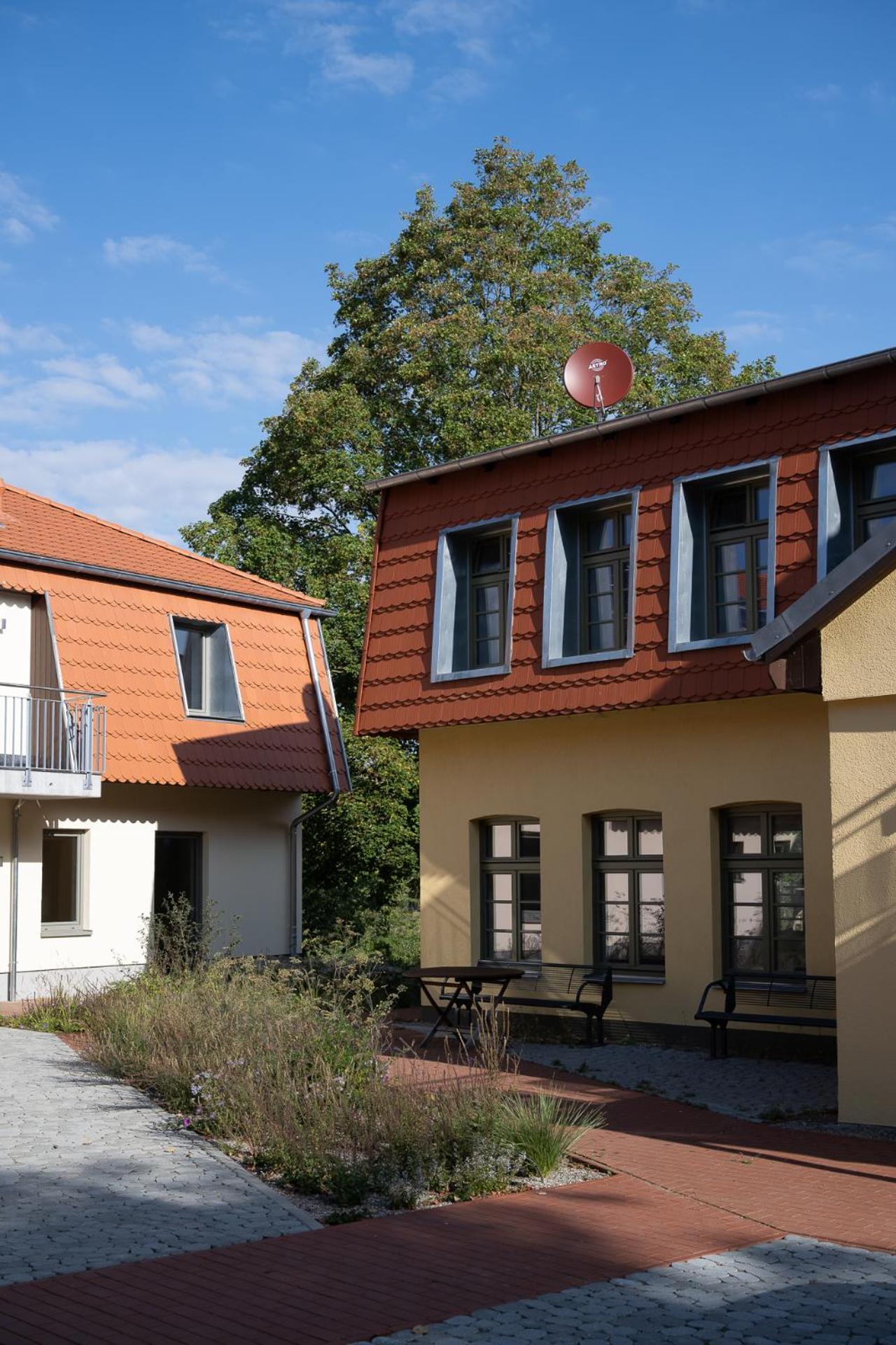 Ferienwohnungen - barrierefrei - im sanierten Gutshof