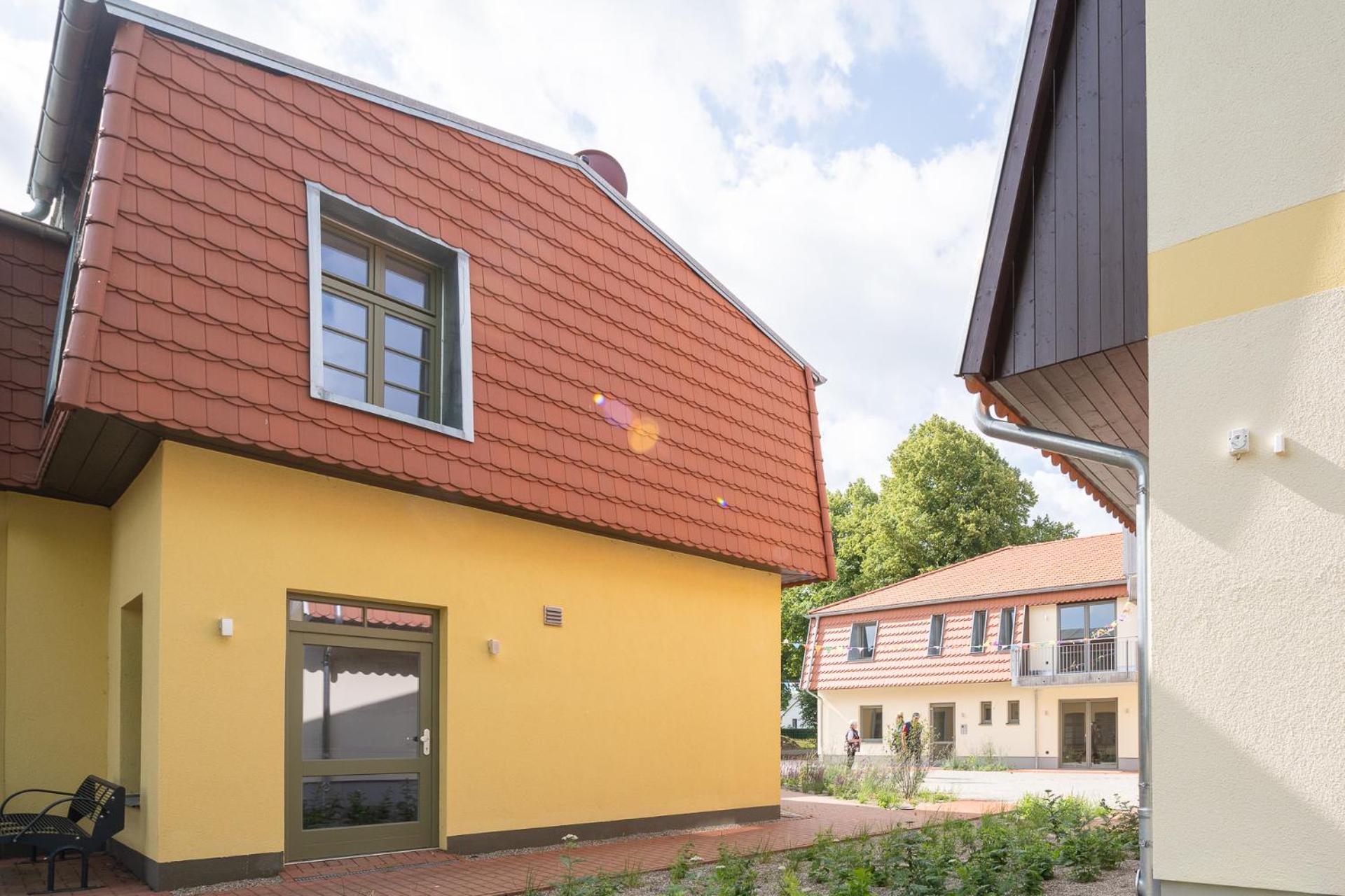 Ferienwohnungen - barrierefrei - im sanierten Gutshof