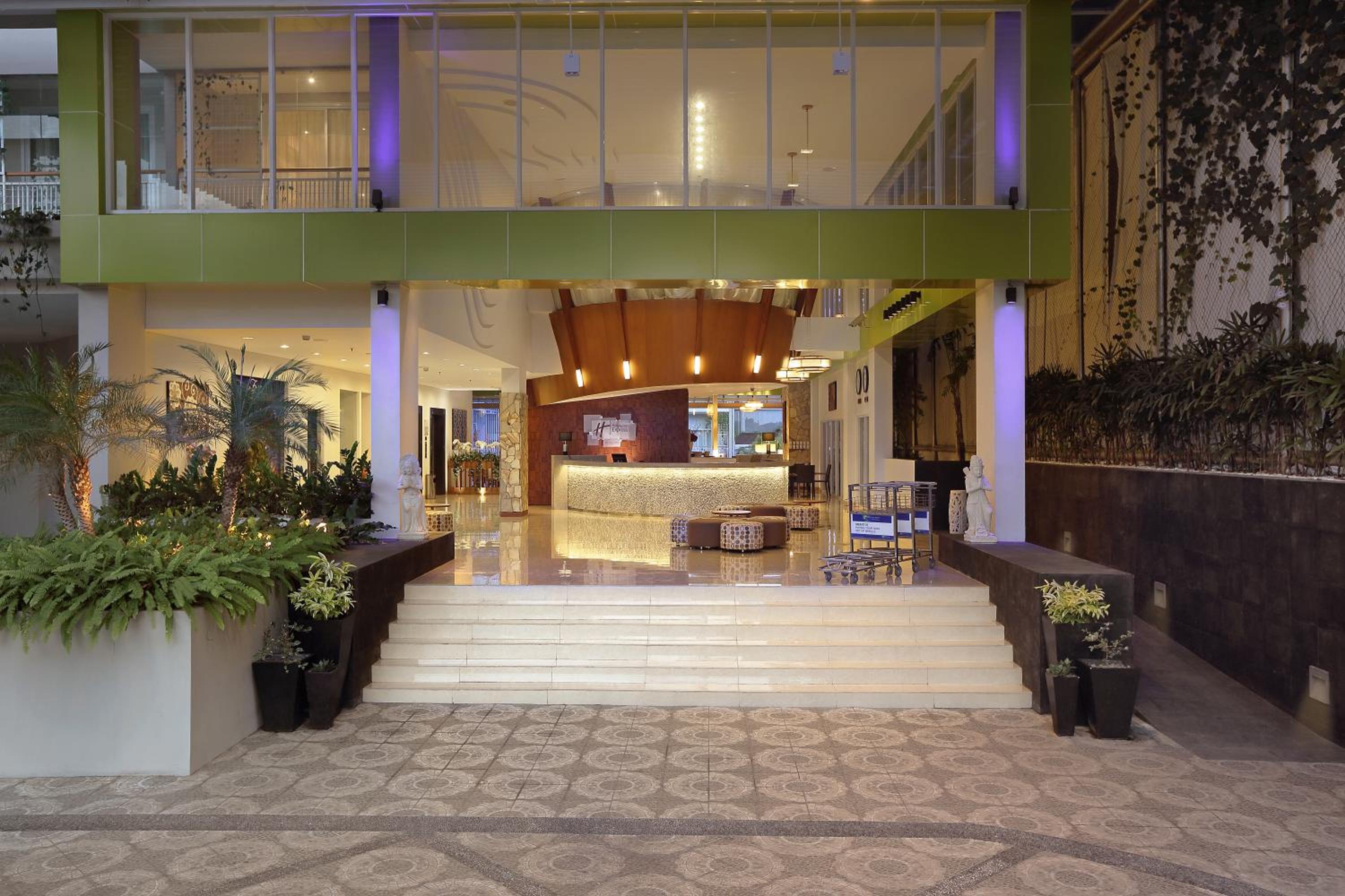 Diamond Hotel Kuta Bali
