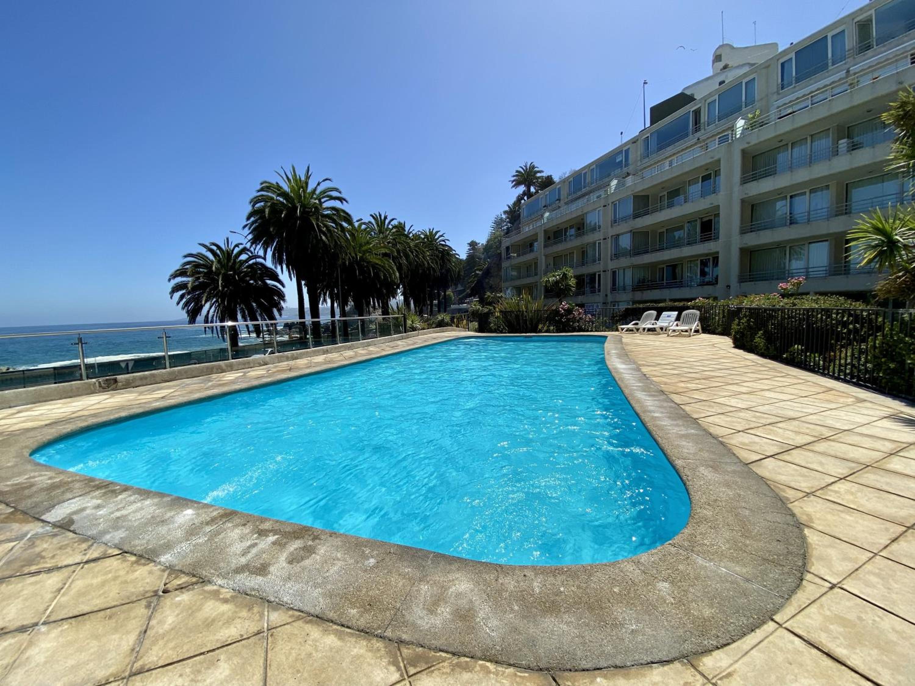 BUHO Estudio Playa Miramar AC Pool Parking