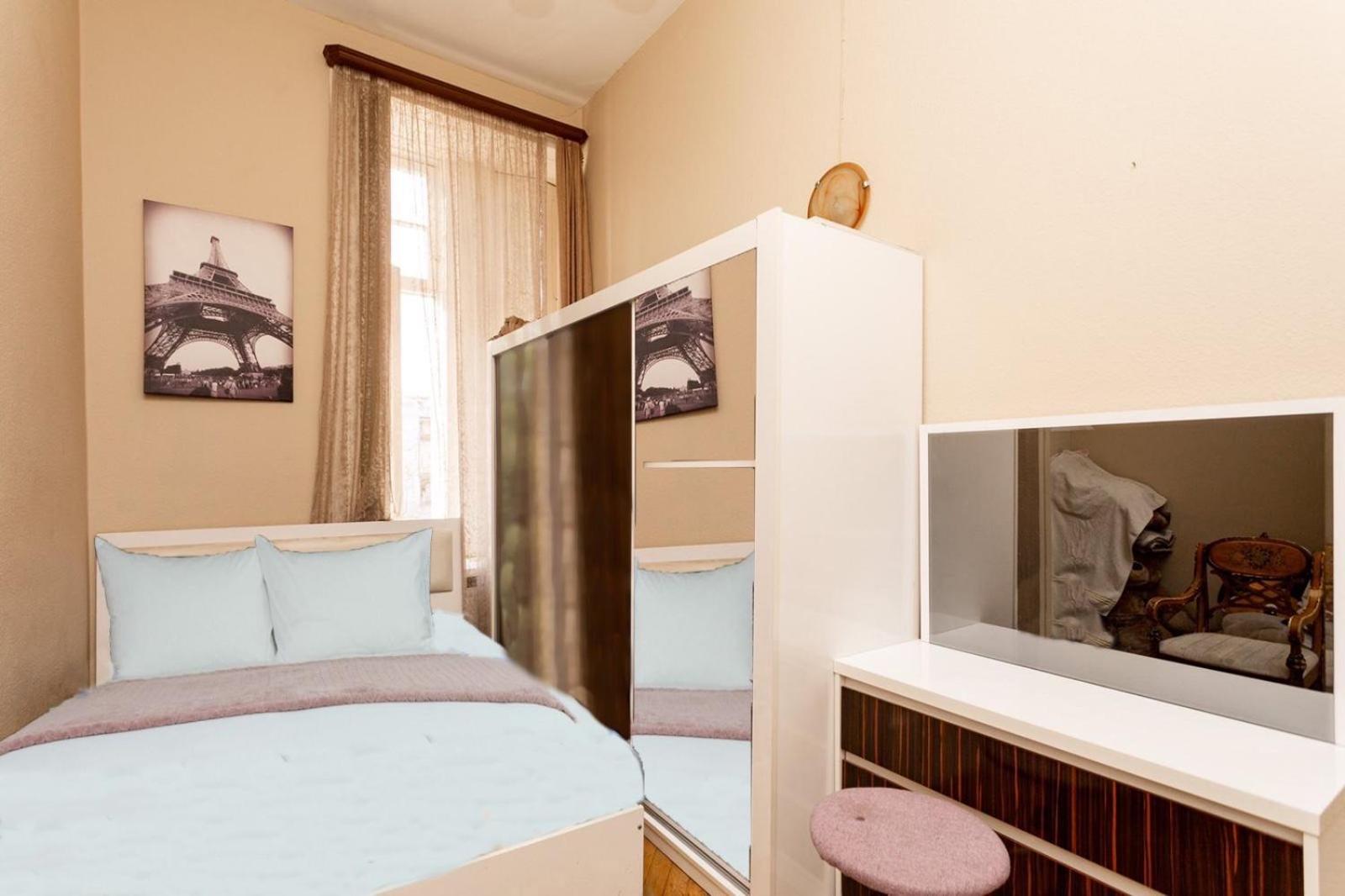 Family Apartment In 1 Century Building