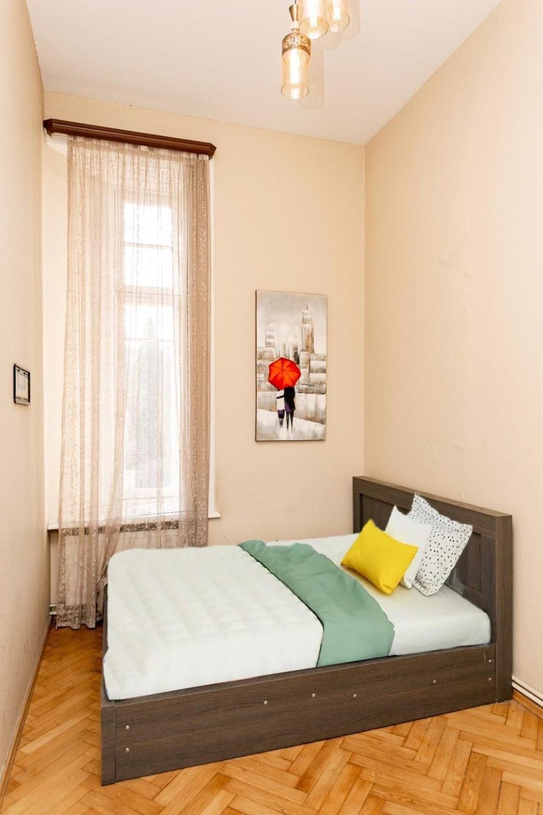 Family Apartment In 1 Century Building
