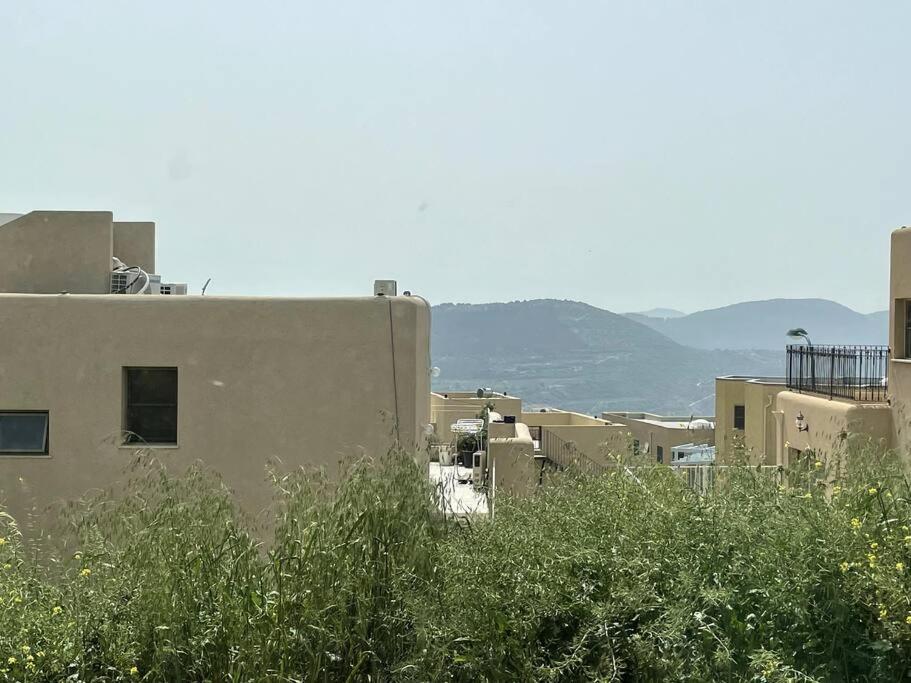 Quiet cottage in the pastoral Galilee hills view 2