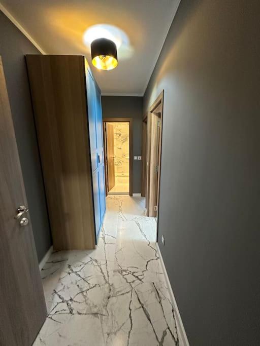 Raspberry Stylish Apartment & Free Underground Parking