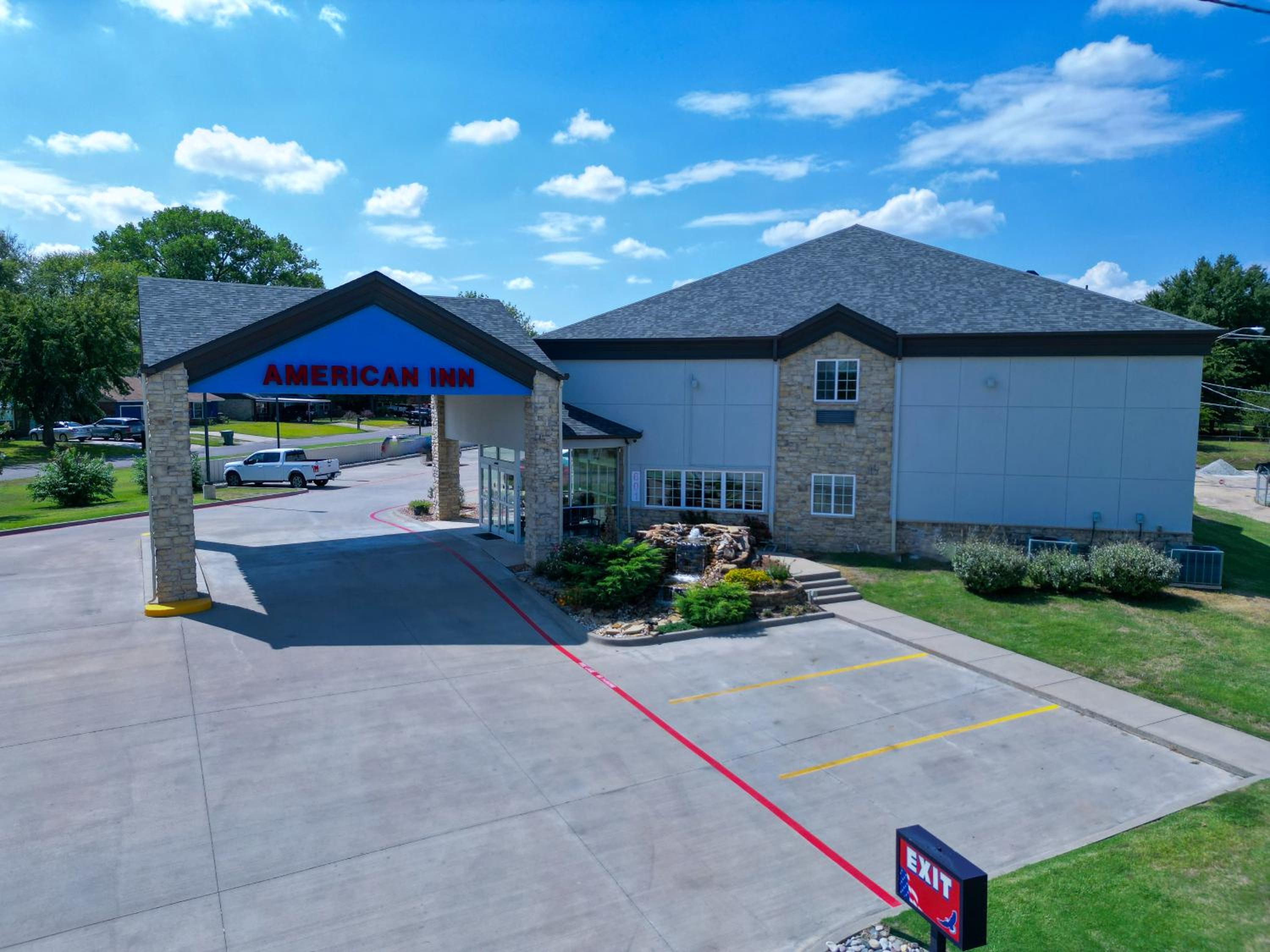 American Inn Madill view 3