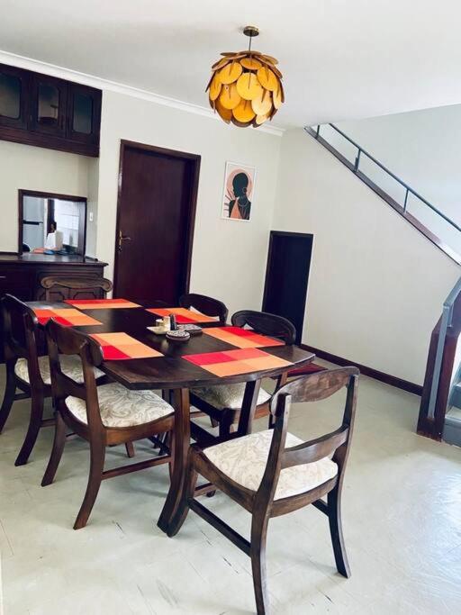 Kololo 3BR with Garden, 500m to Acacia Mall view 5