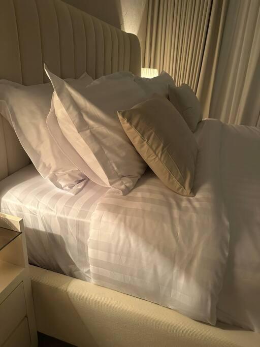Three Bedroom furnished apartment in north Riyadh - شقه 3 غرف مميزه ومتكامله في شمال الرياض مع مرافق فريده