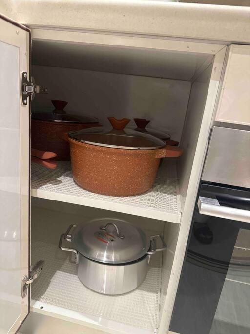 Three Bedroom furnished apartment in north Riyadh - شقه 3 غرف مميزه ومتكامله في شمال الرياض مع مرافق فريده