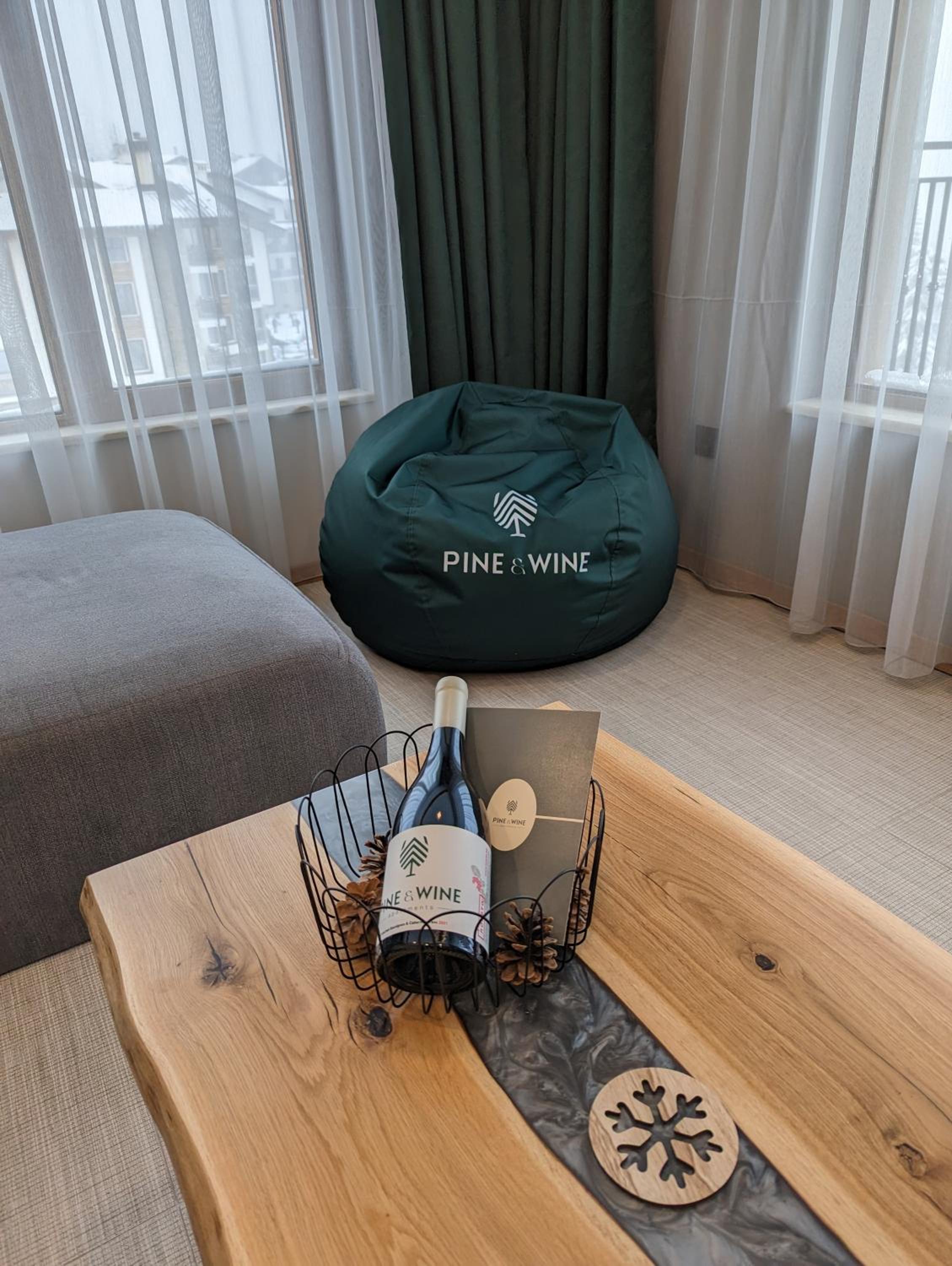 Pine & Wine Sauna Apartment