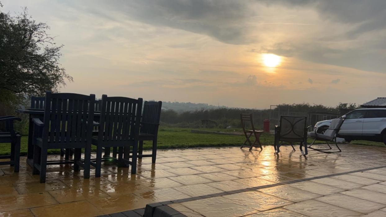 Beautiful 3-Bed Barn in Uttoxeter view 5