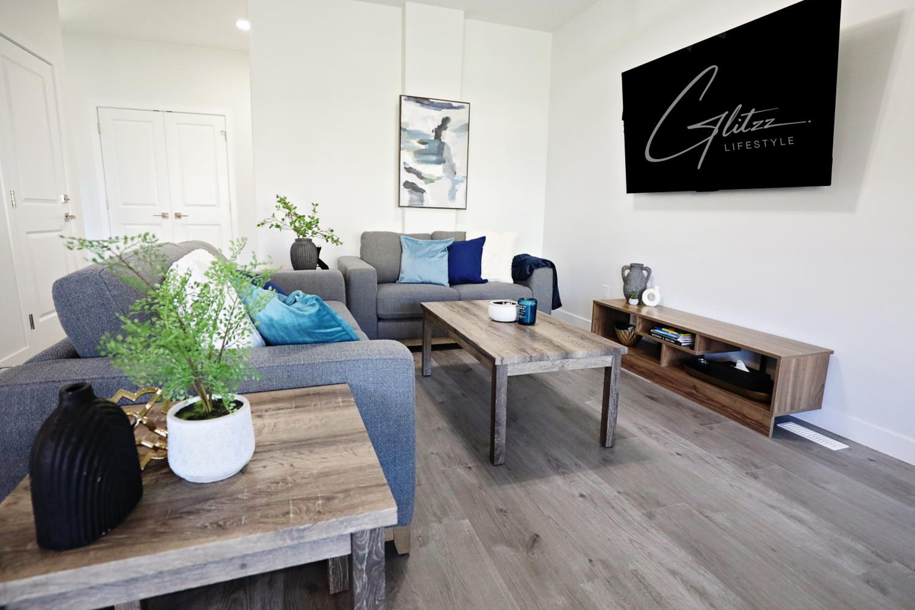 Beautiful 3 King Beds,Garage,Airport,Disney+