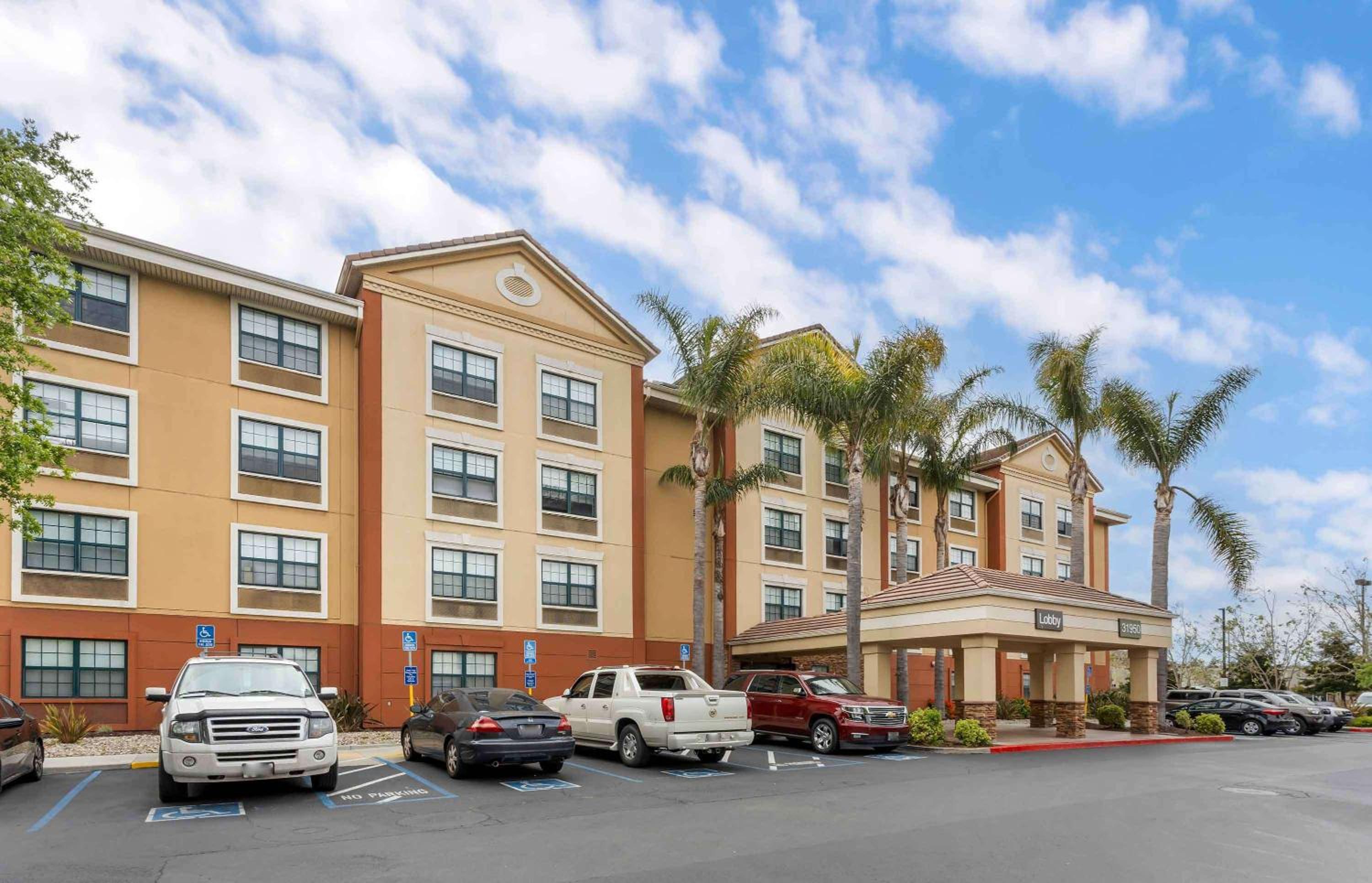 Hayward Vacations - Extended Stay America Premier Suites - Union City - Dyer St - Property Image 1