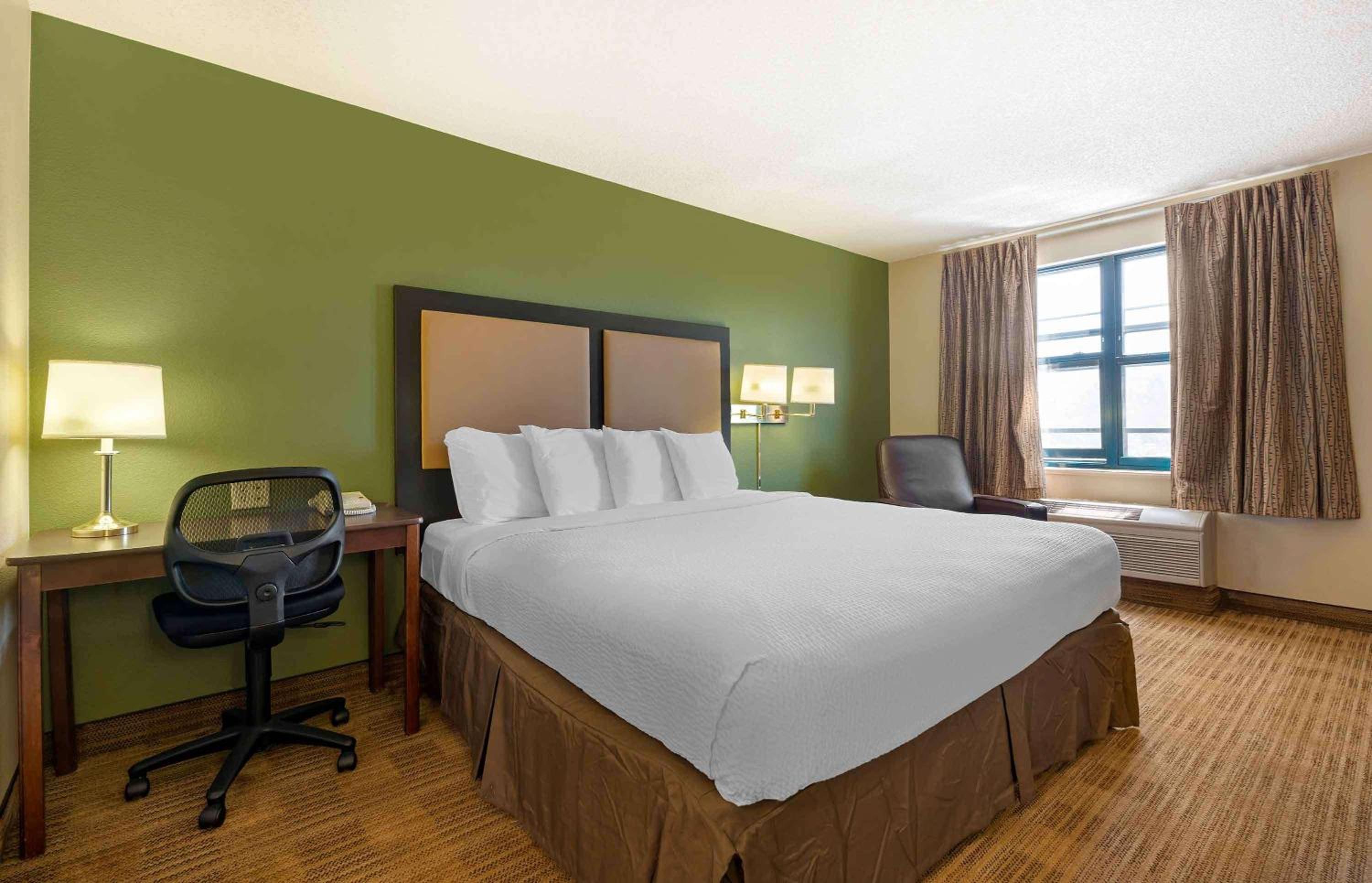 Reno Vacations - Extended Stay America Suites - Reno - South Meadows - Property Image 1